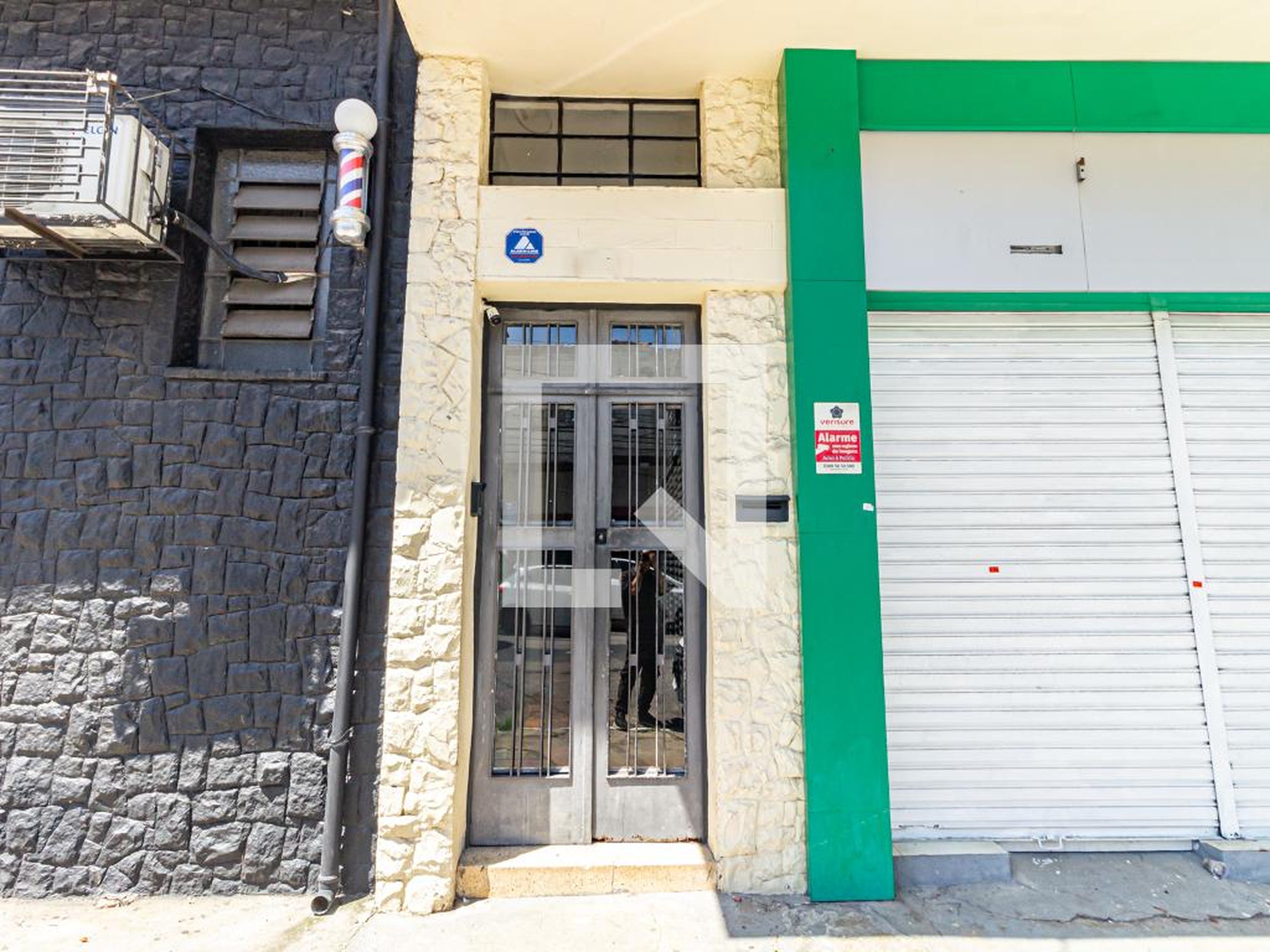 Fachada Edifício Neda Mansur