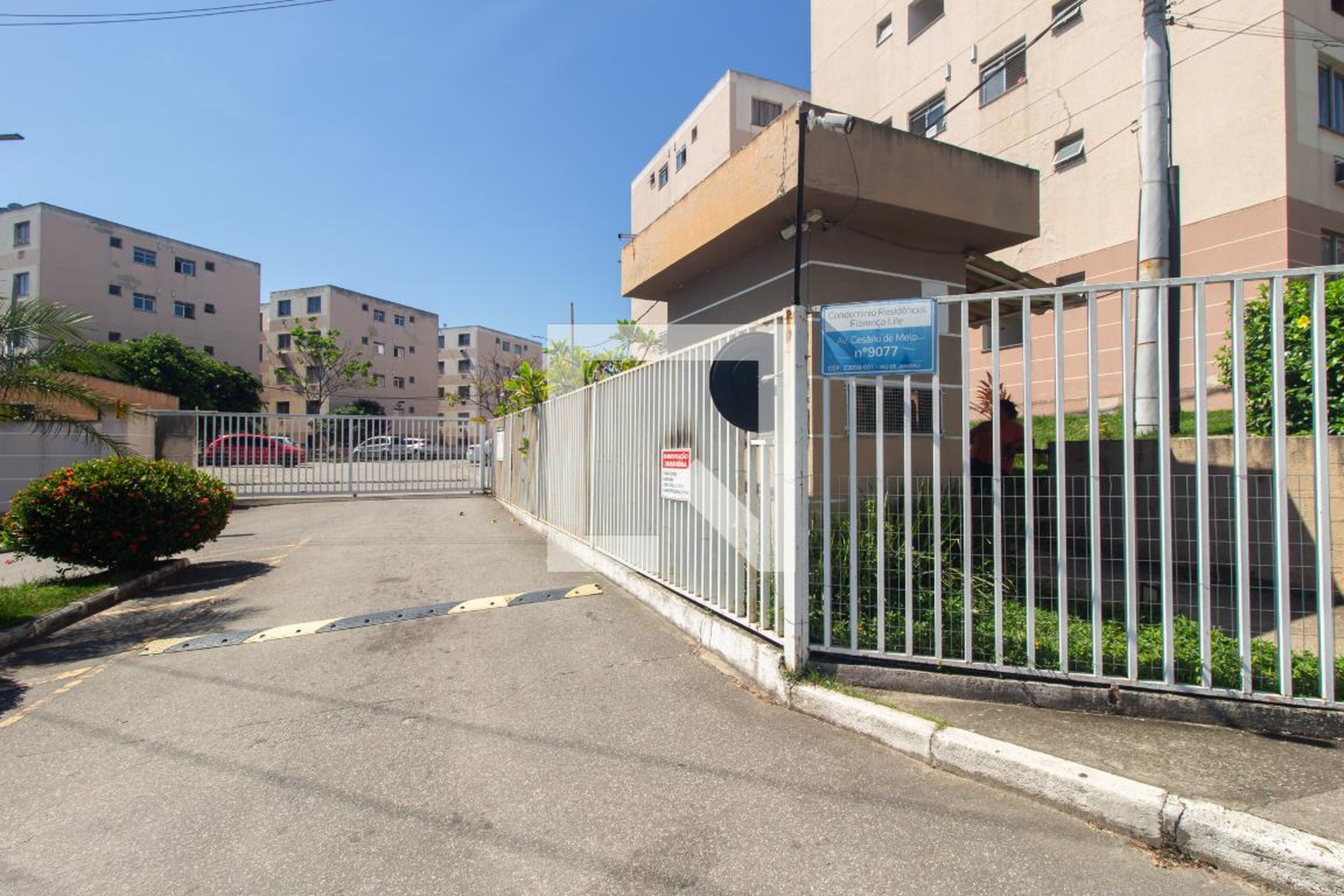Fachada do condomínio Condomínio Florença Life