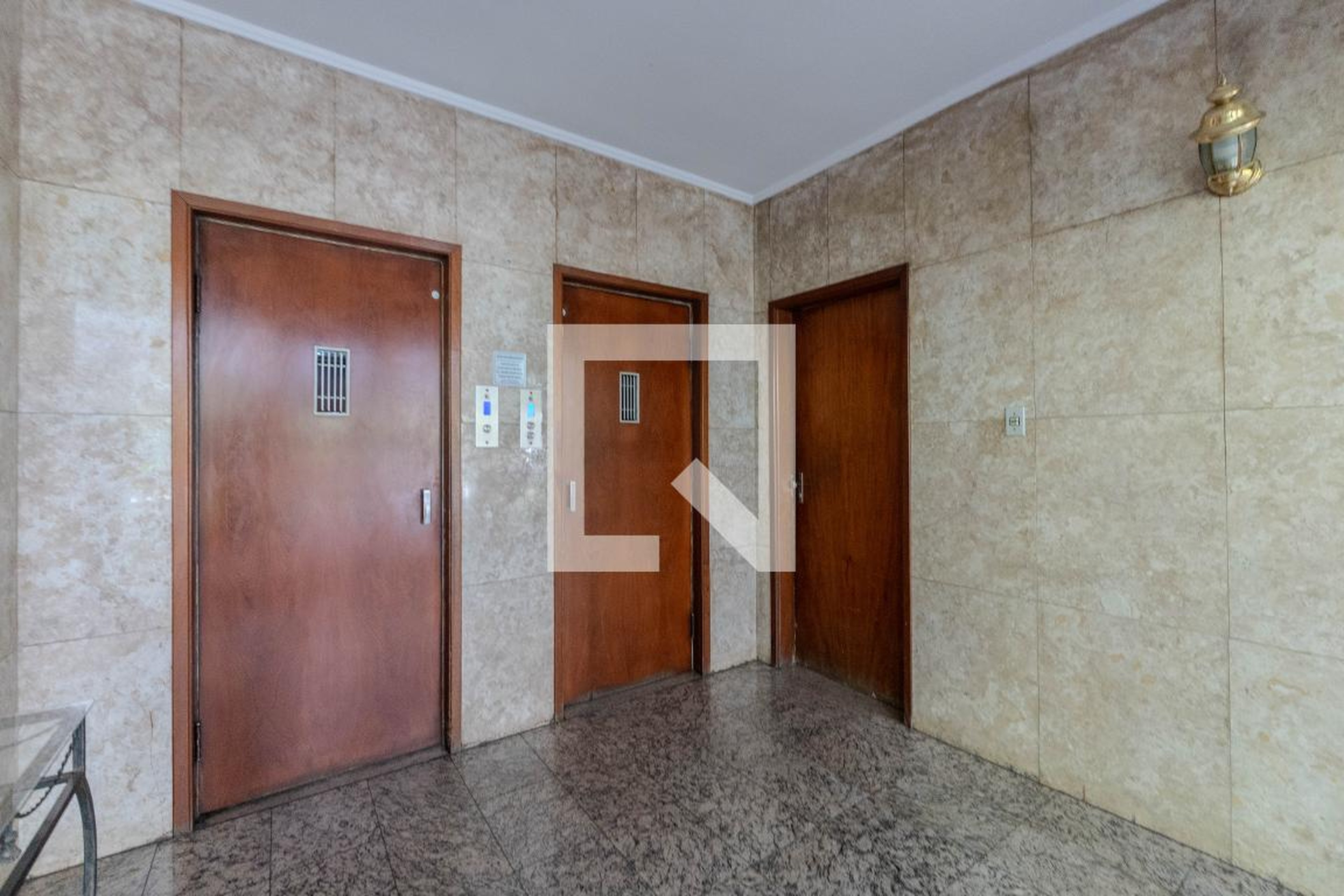 Hall de entrada - Adele Zarzur