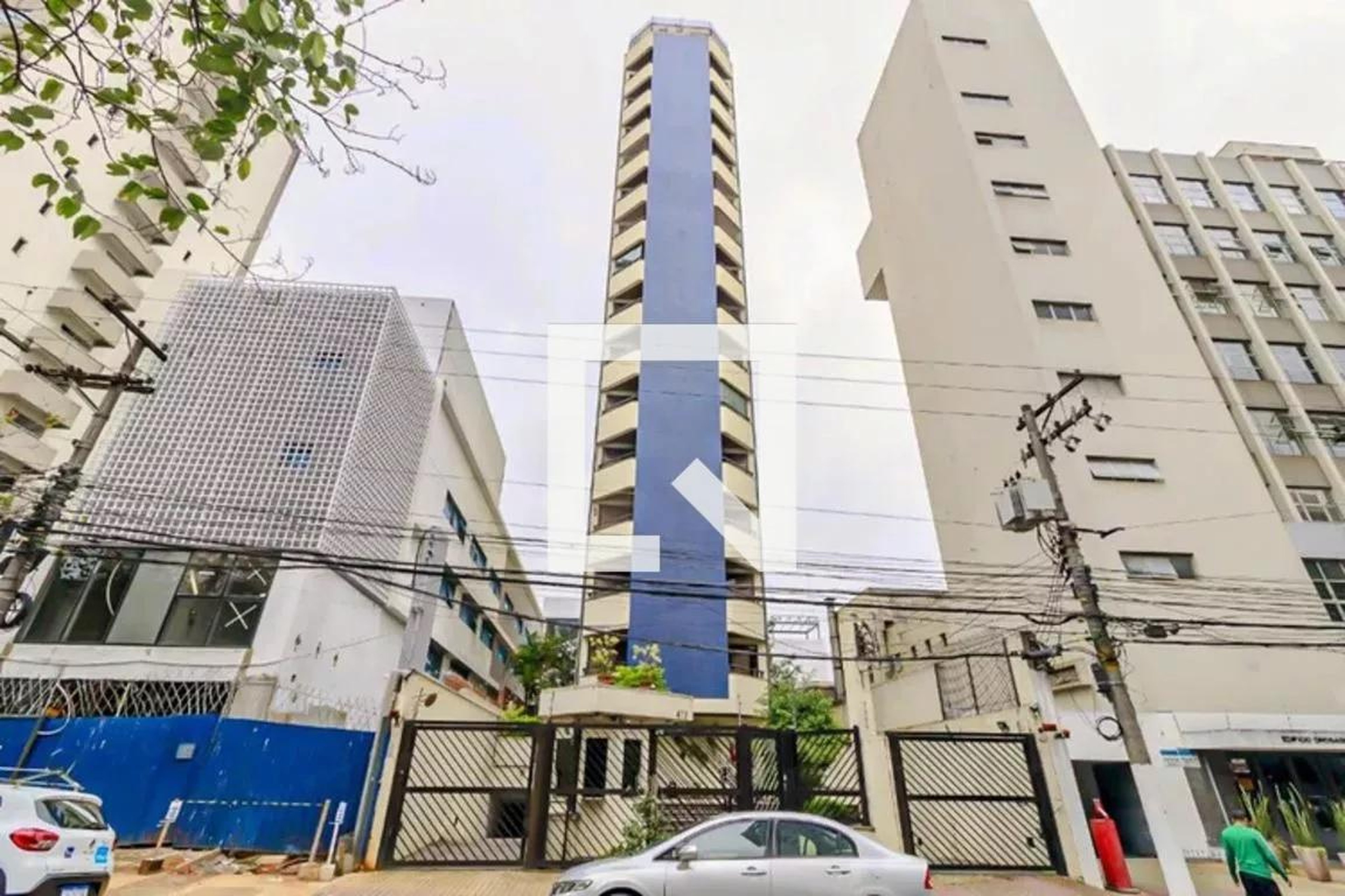 Fachada Condomínio em Rua Barão do Triunfo, 478