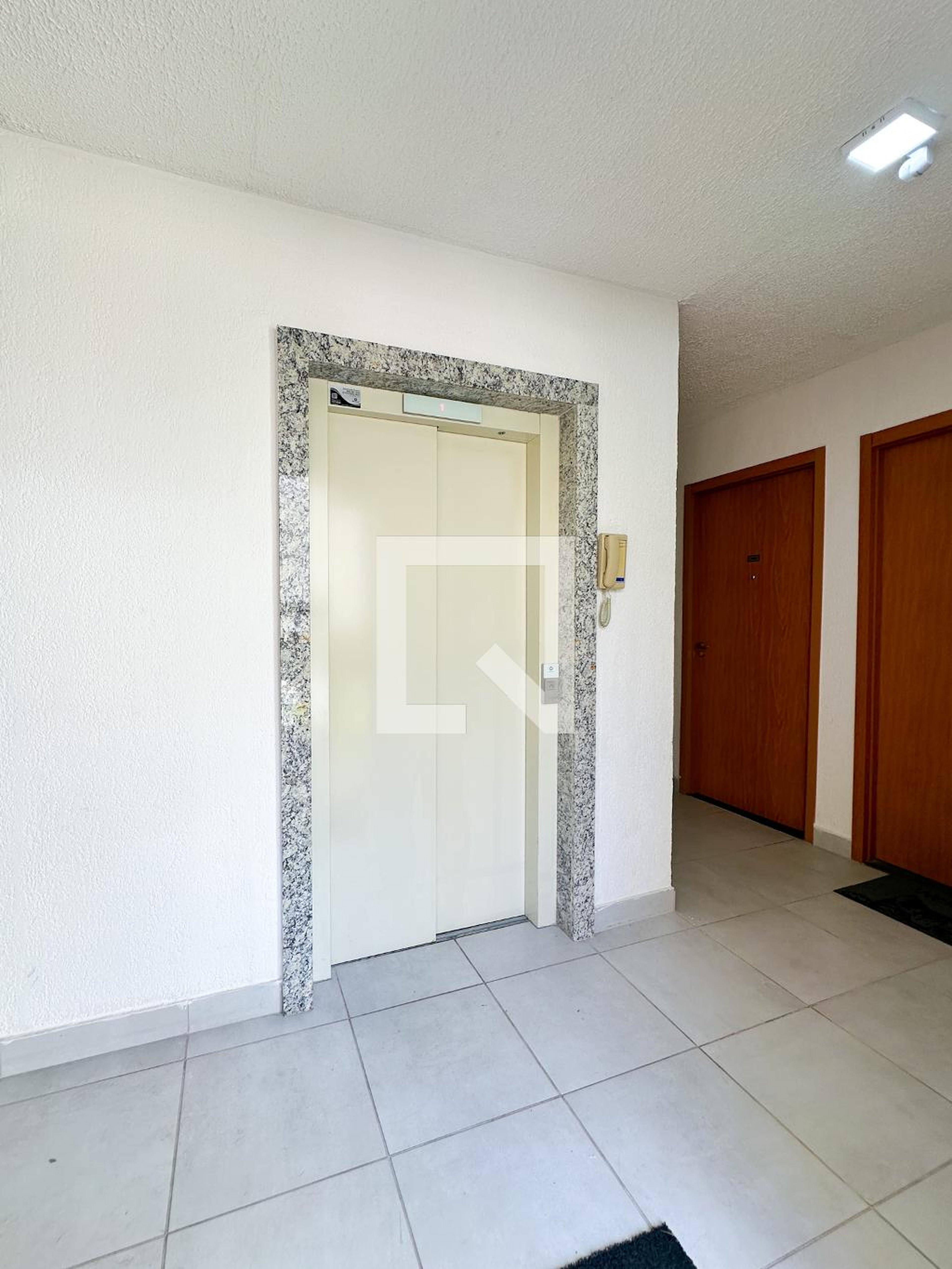 Elevador - Residencial Flores do Outono