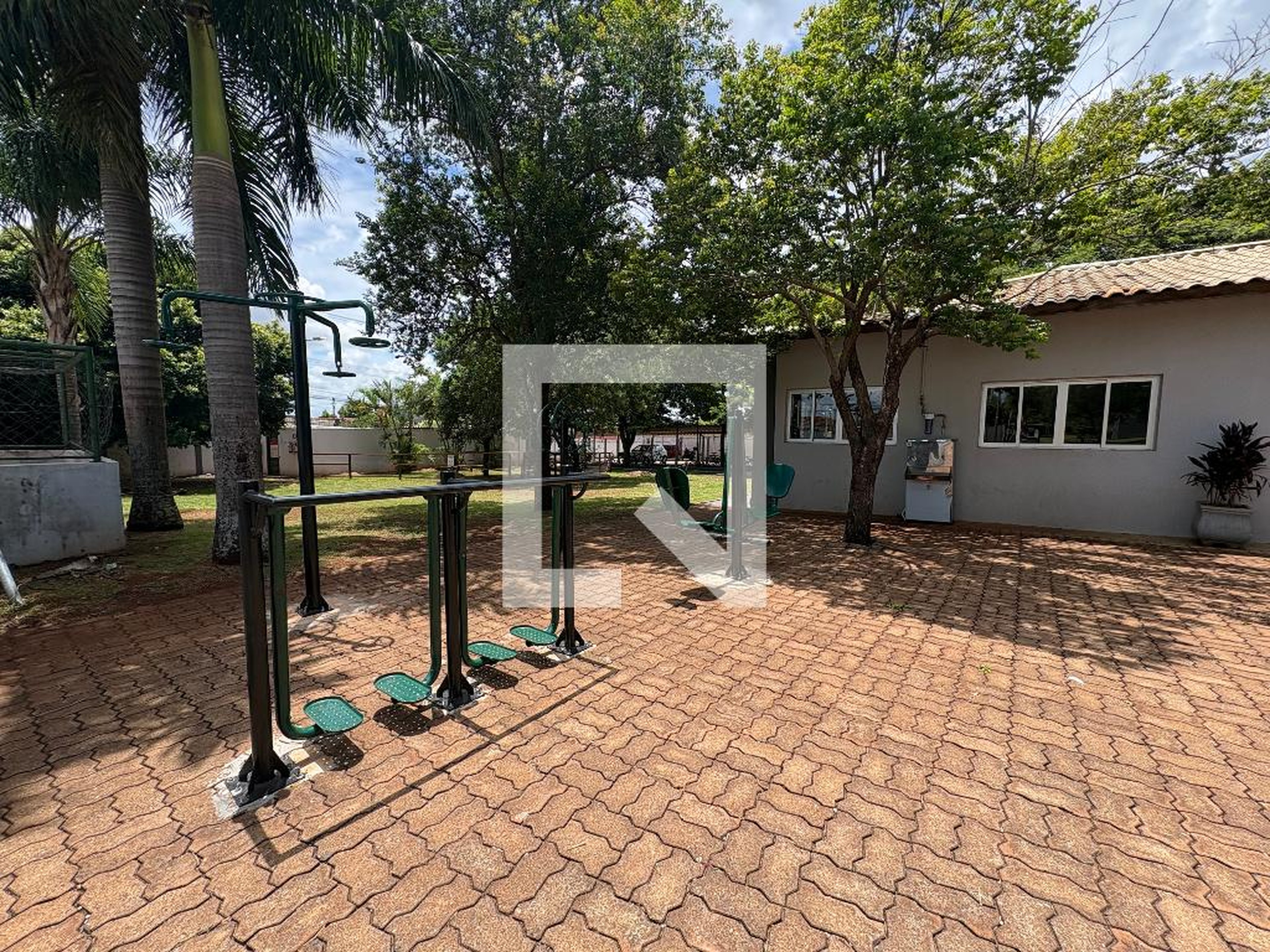 Academia - Parque Rarus