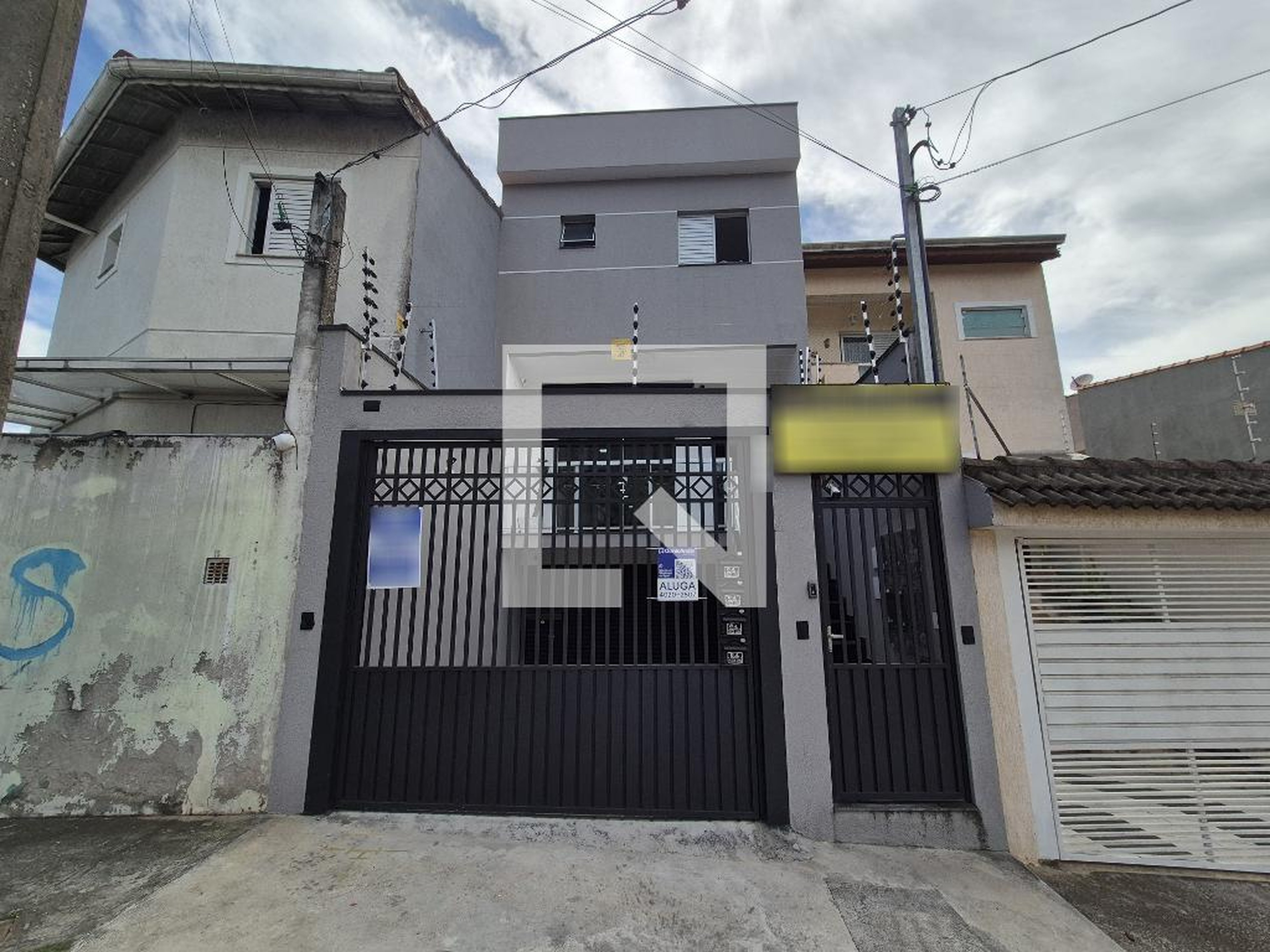 Fachada Condomínio em Rua Olávo Hansen, 289