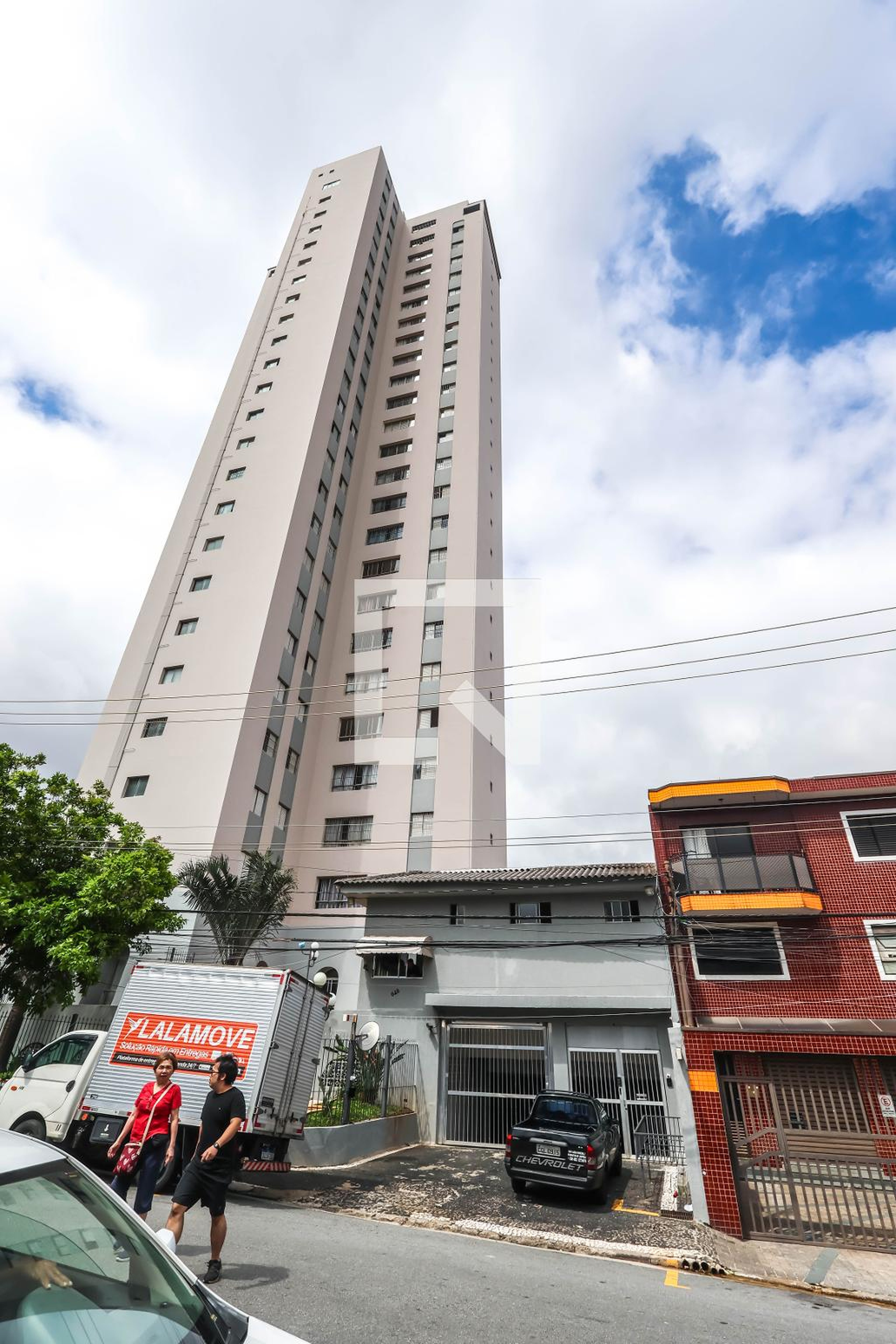 Fachada Edifício Pierre Auguste Renoi