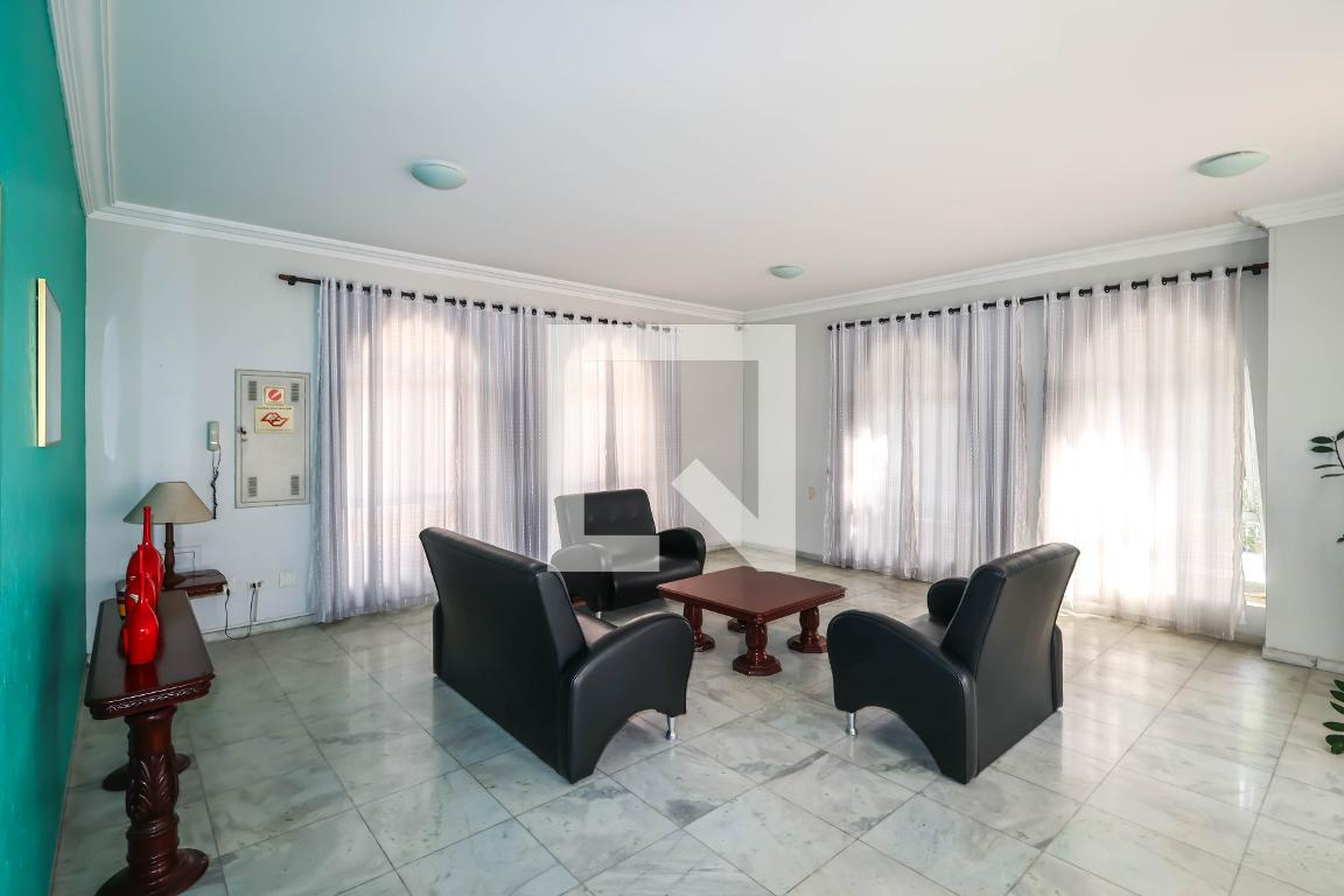 Hall Social - Edifício Pierre Auguste Renoi