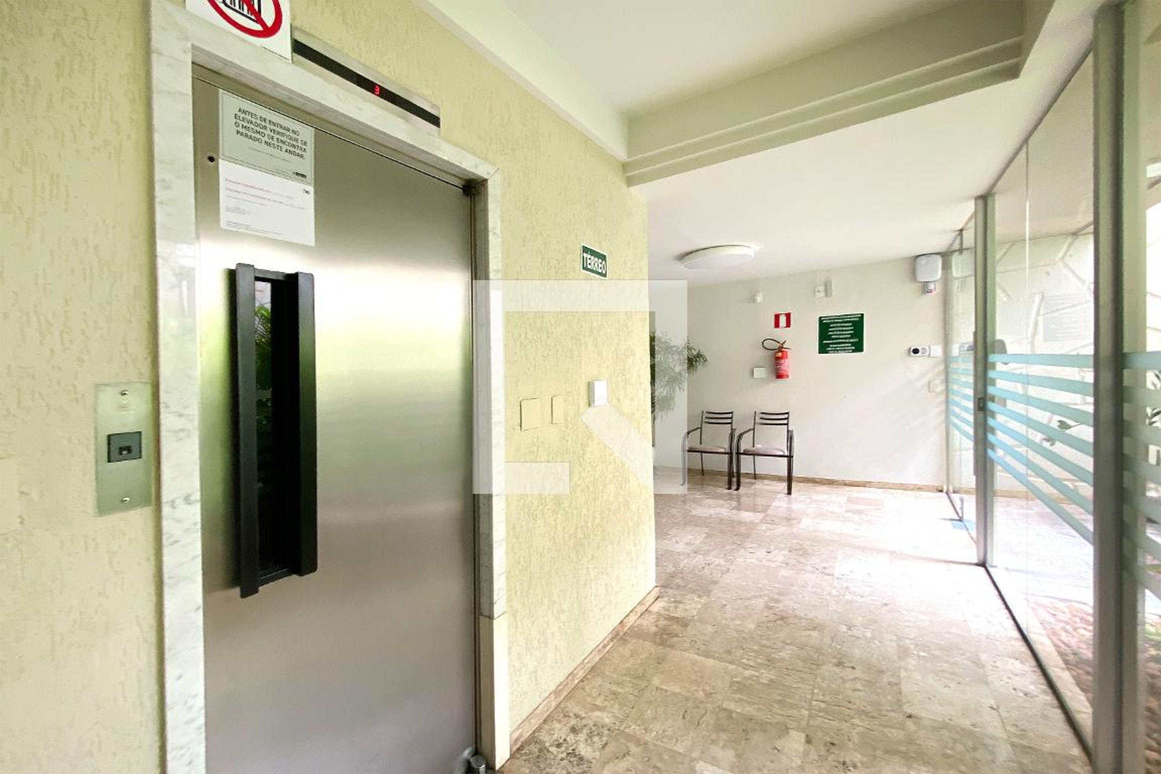 Elevador - Edifício Natinho