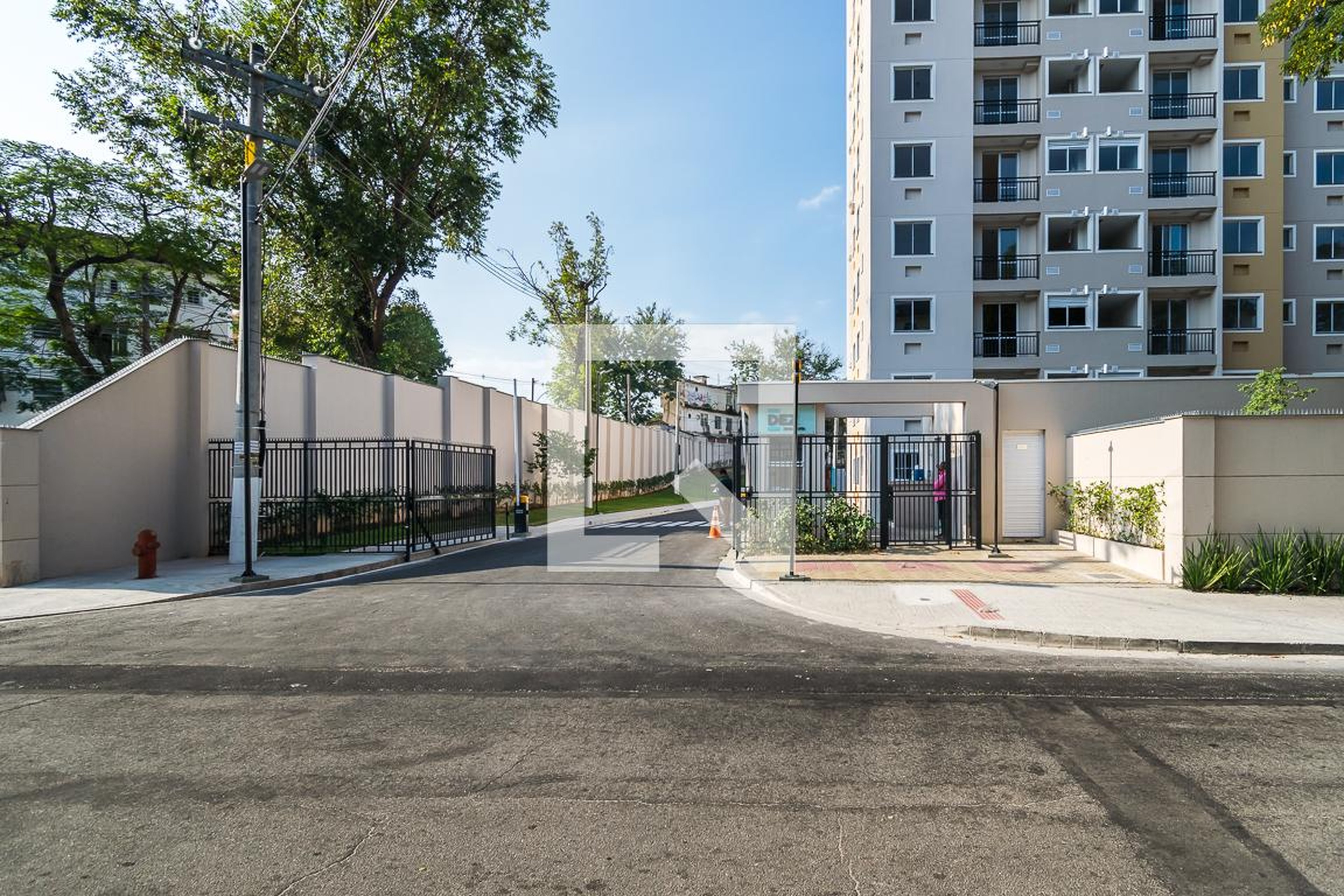 Fachada do condomínio Condomínio Dez Zona Norte