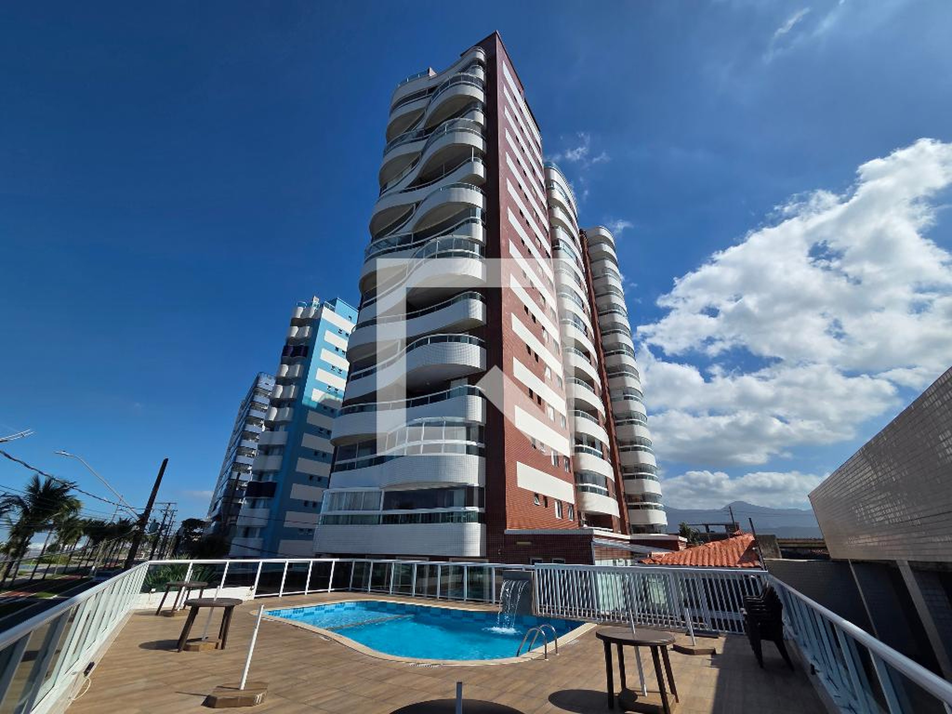Fachada Condomínio Madri