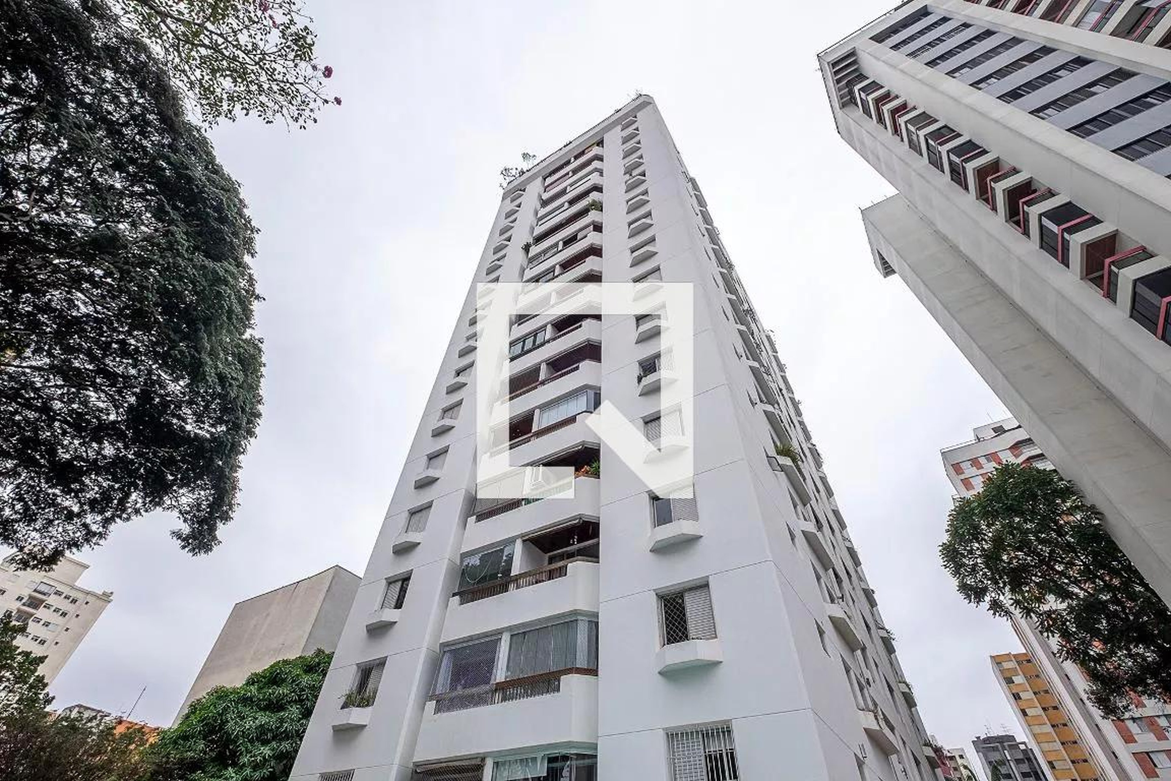 Fachada Condomínio Paço dos Guimarães