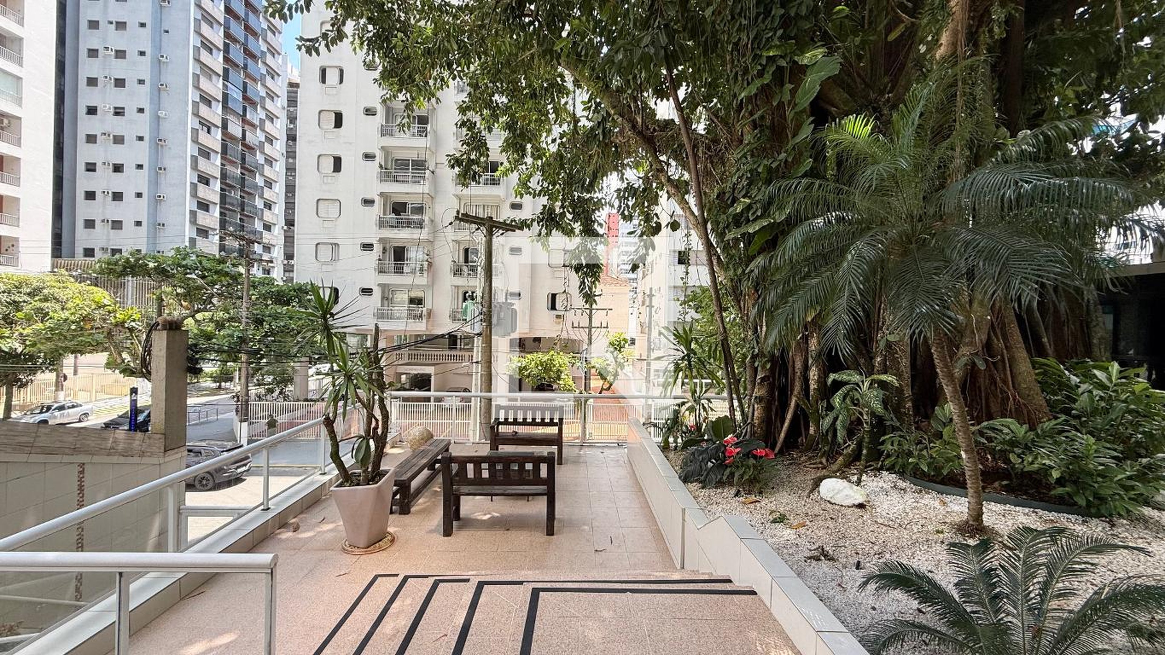 Fachada Condomínio Guarujá Beach