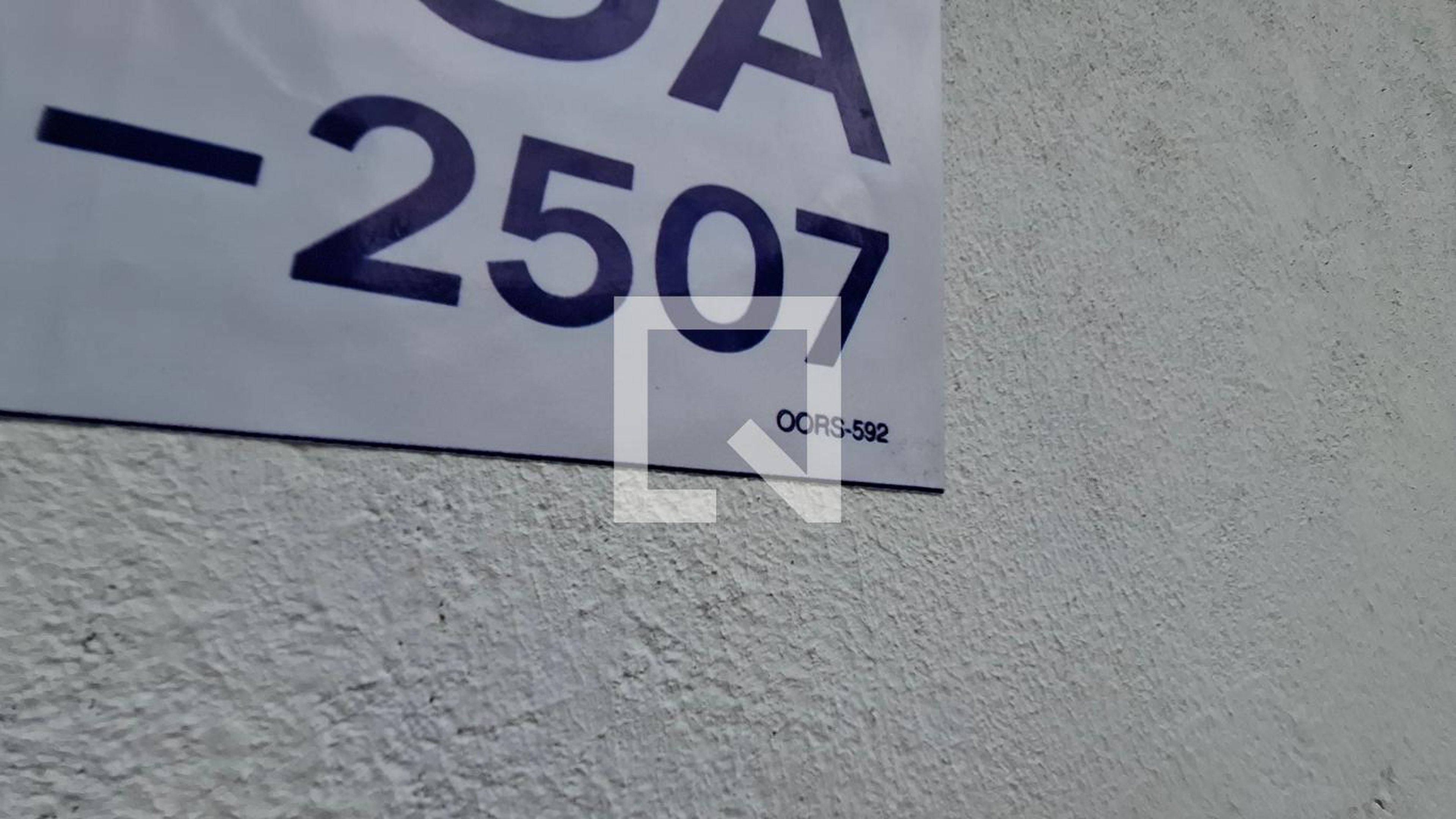 Fachada Condomínio em Rua Felipe Pedro de Alcântara, 40