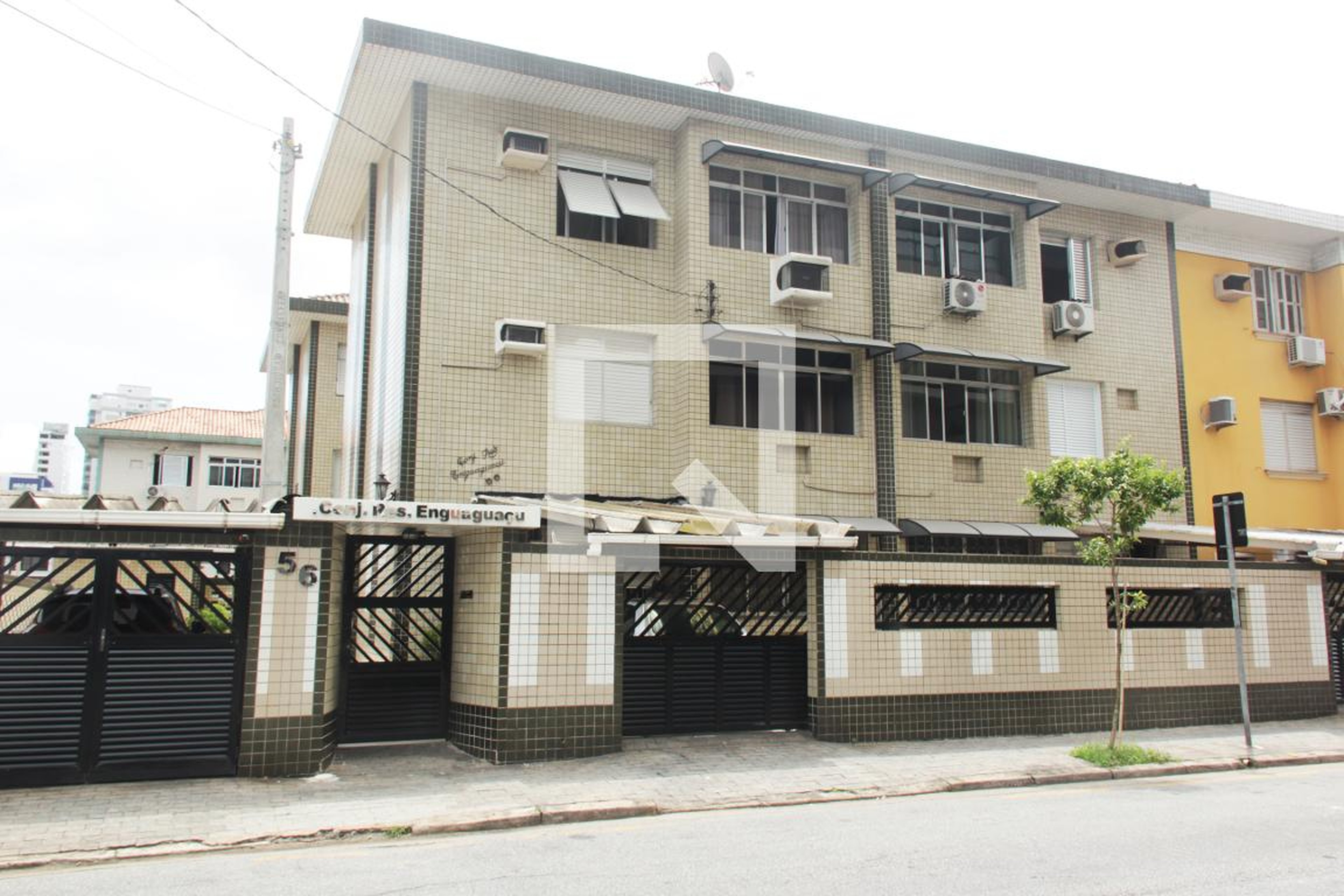 Fachada Edifício Enguaguaçu