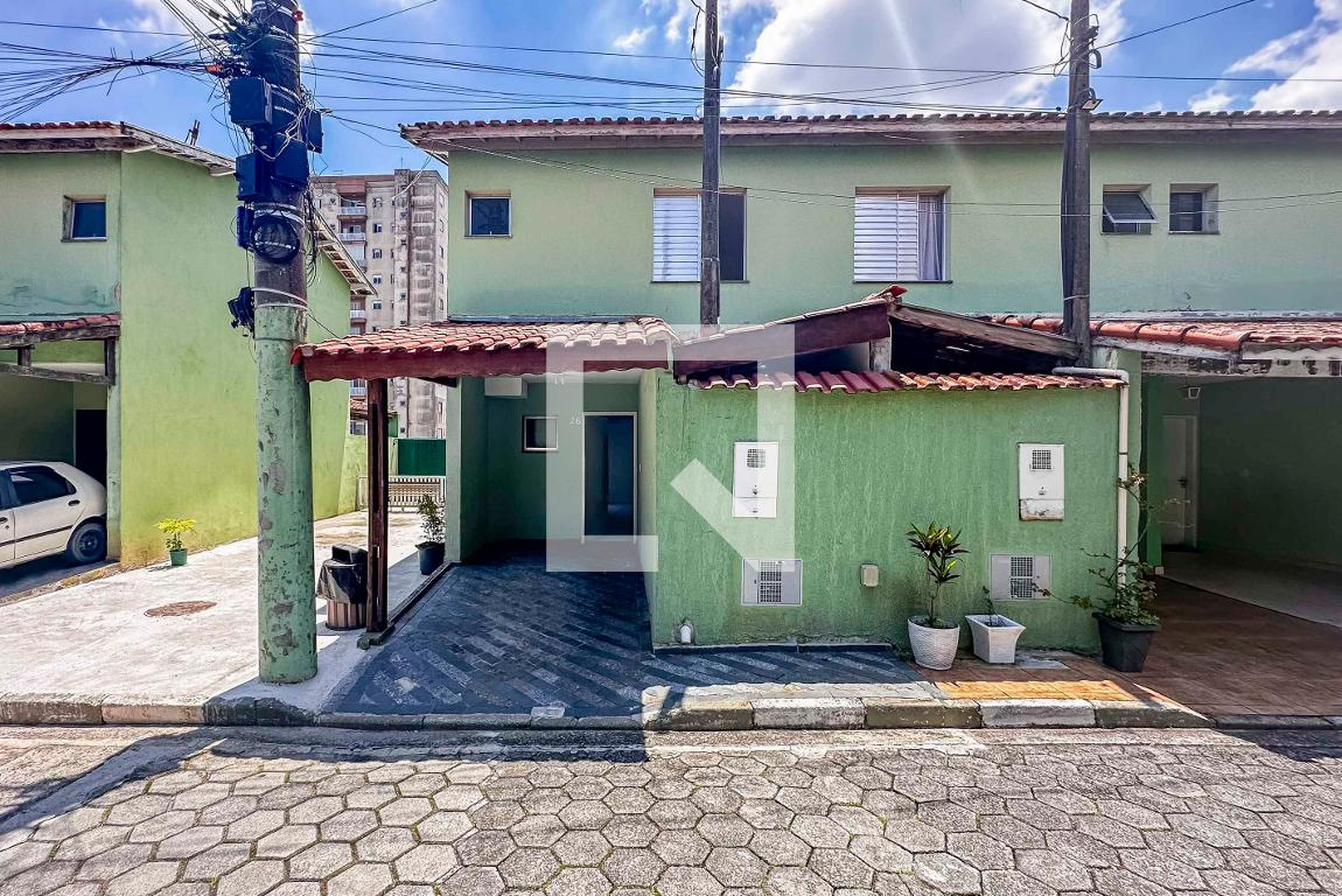 Fachada Condomínio em Rua Gáspar de Lemos, 136