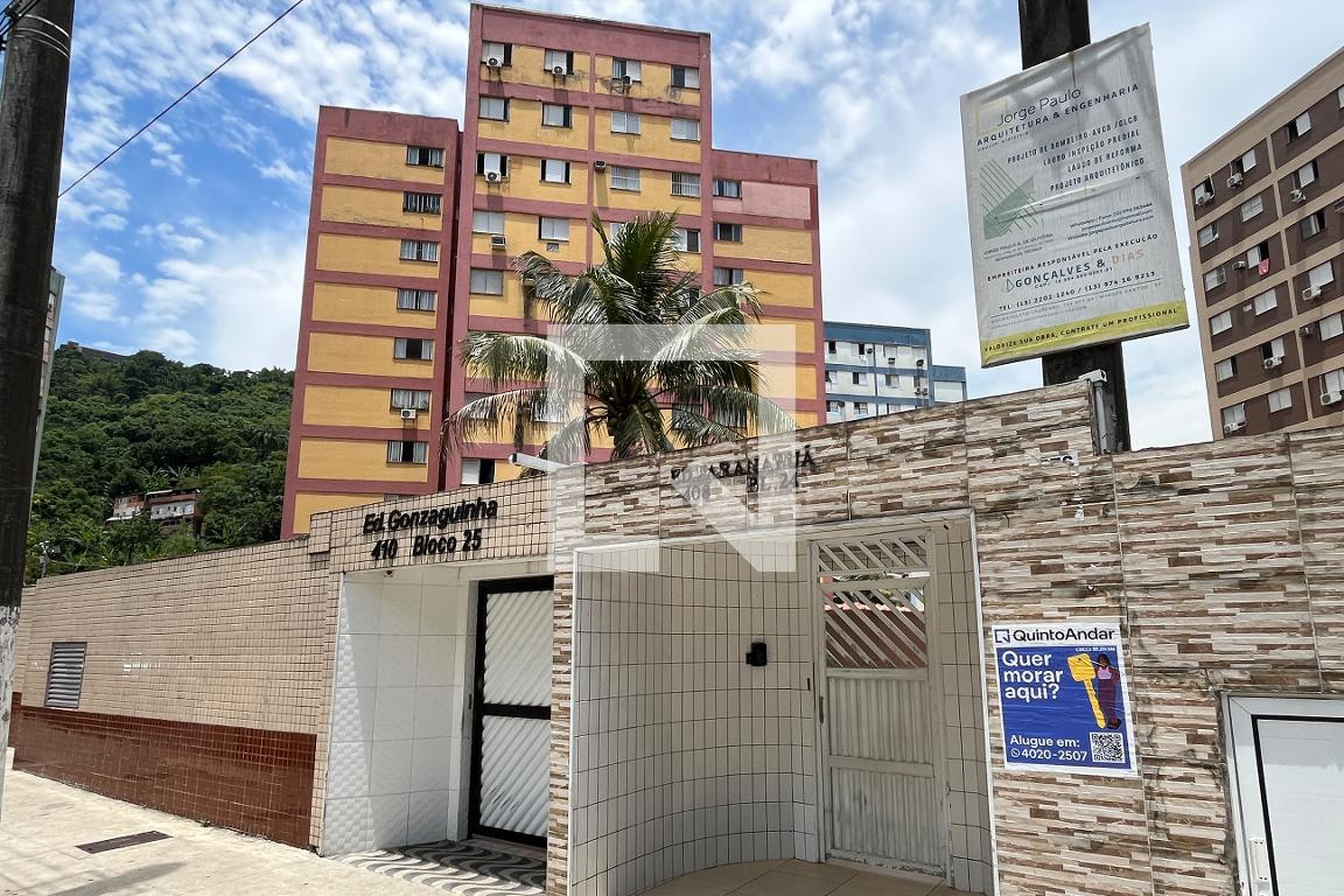 Fachada Condomínio em Rua Flamínio Levy, 408