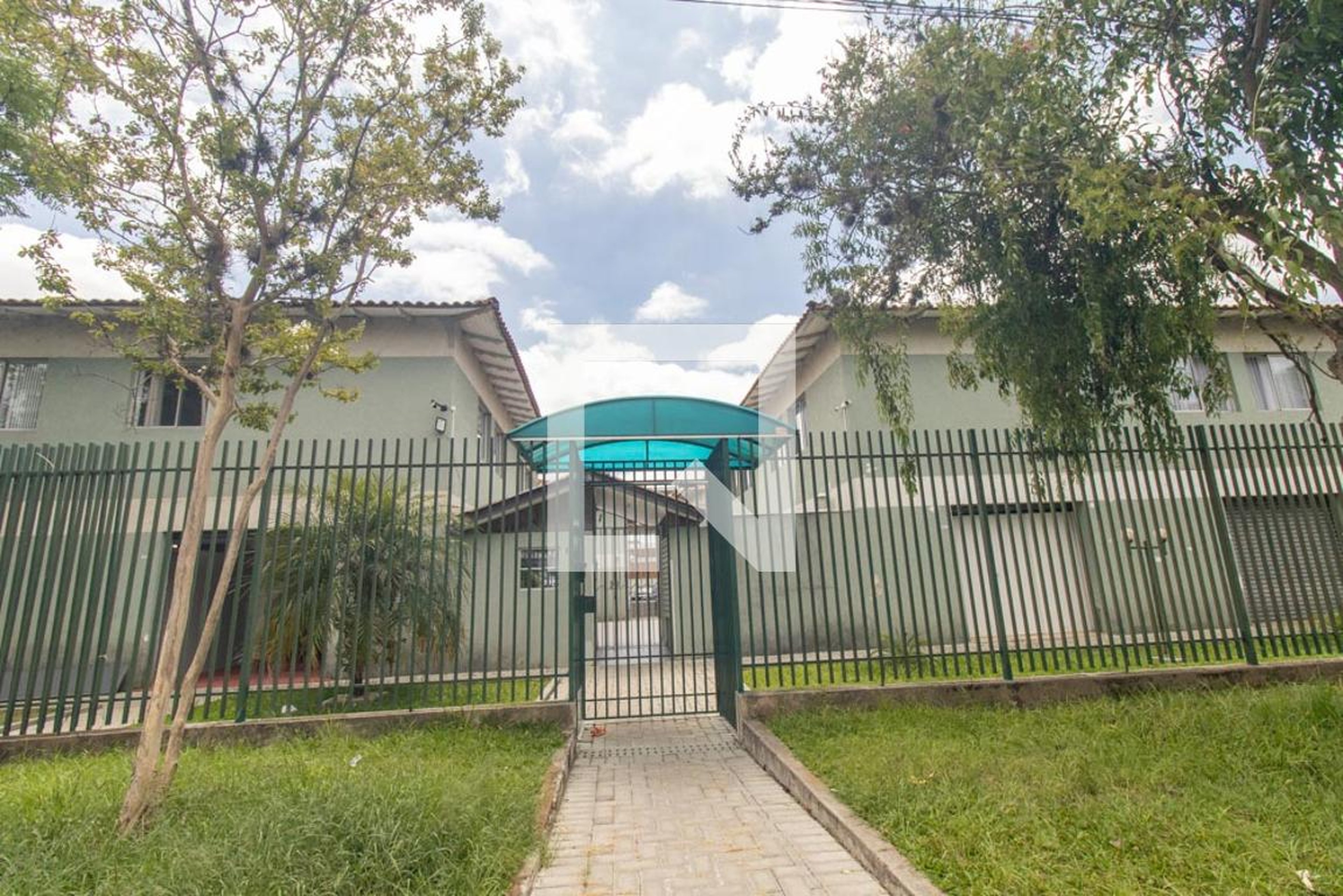 Fachada do Condomínio Condomínio Carmelitas