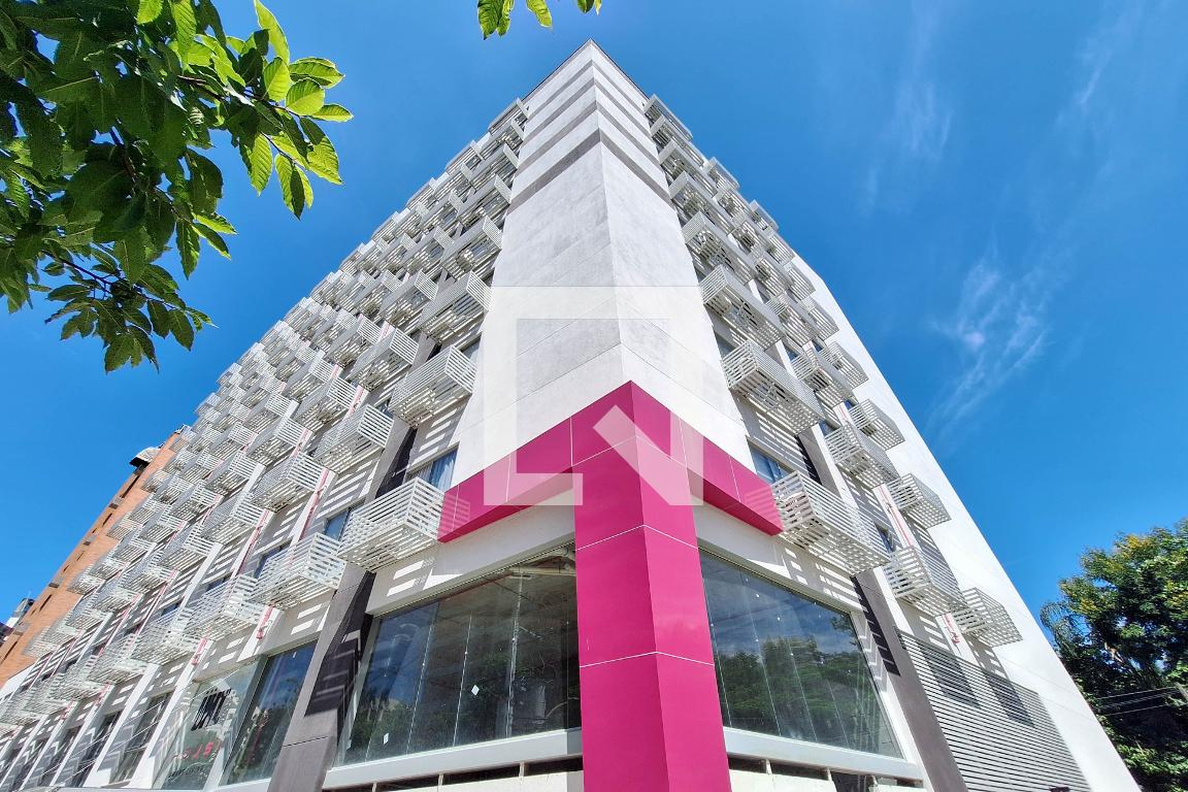 Fachada Condomínio Uni Studios