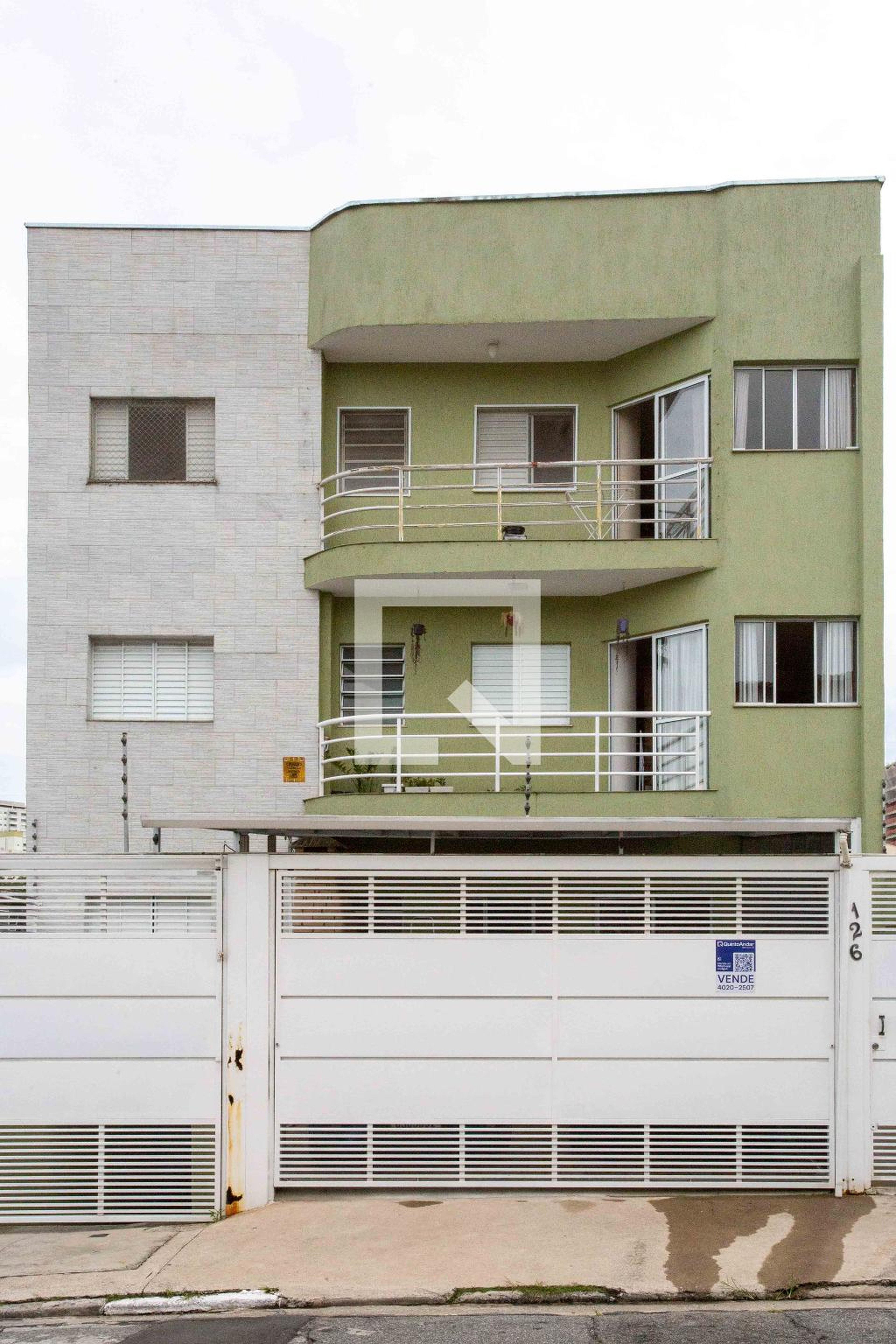 Fachada do Prédio Condomínio em Rua Salgado de Castro, 126