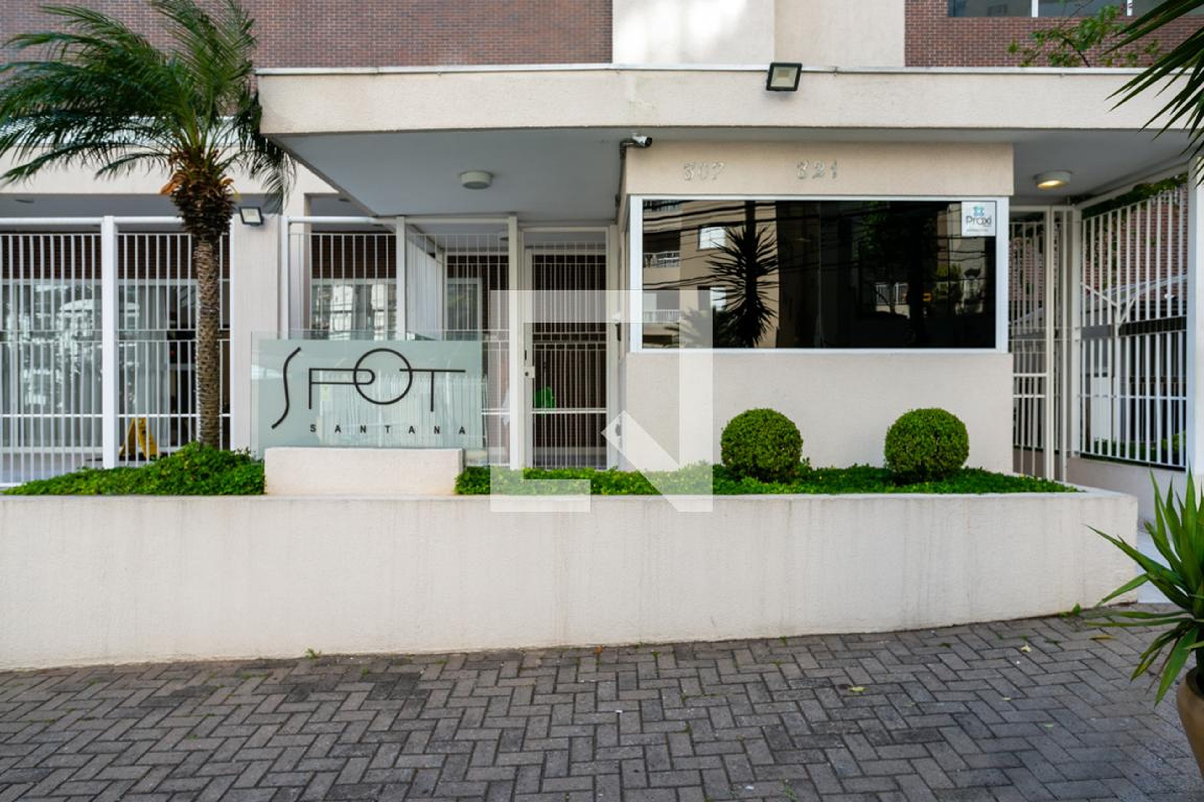 Fachada do condomínio Condomínio Spot Santana