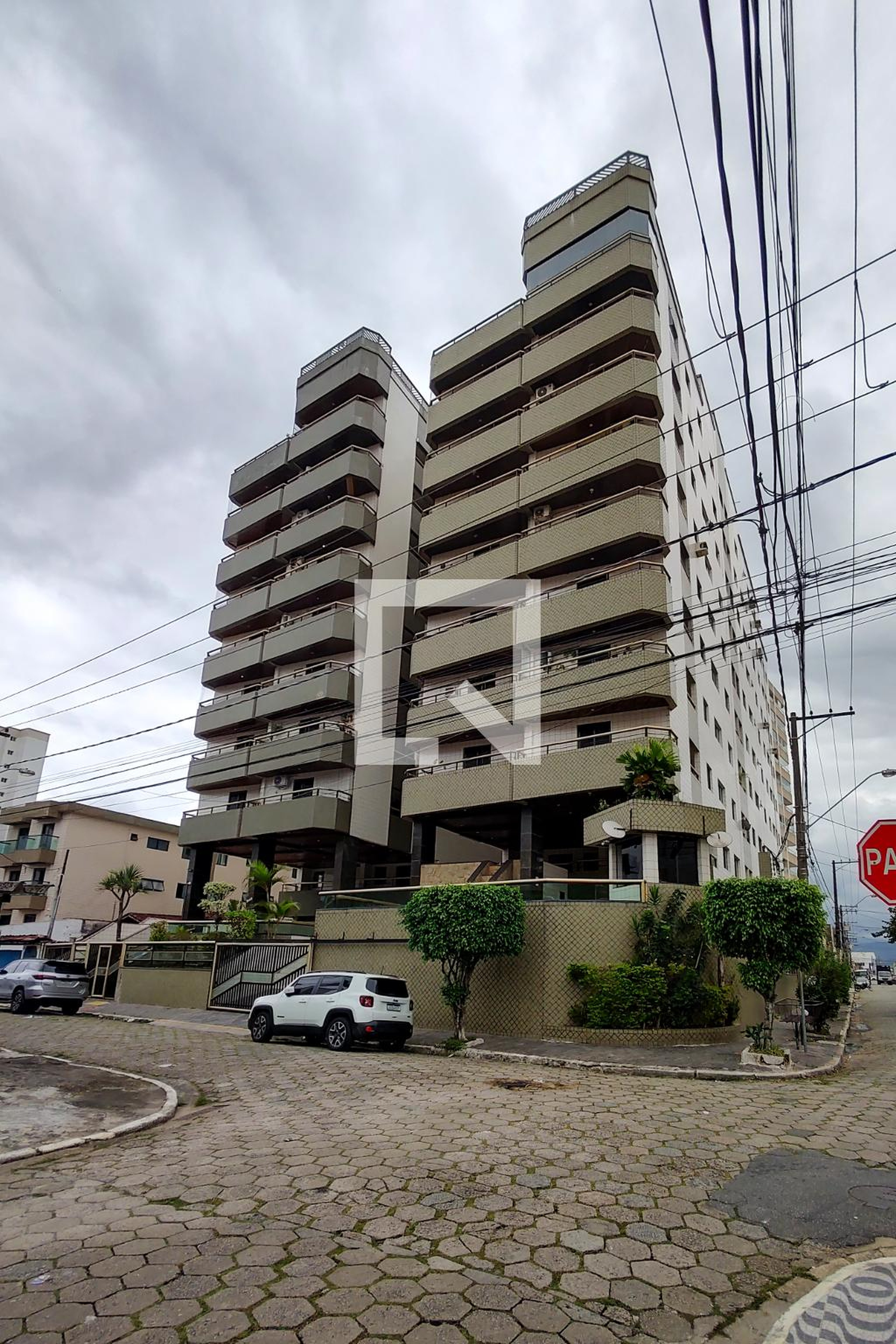 Fachada do Prédio Condomínio Rosa Zambrana