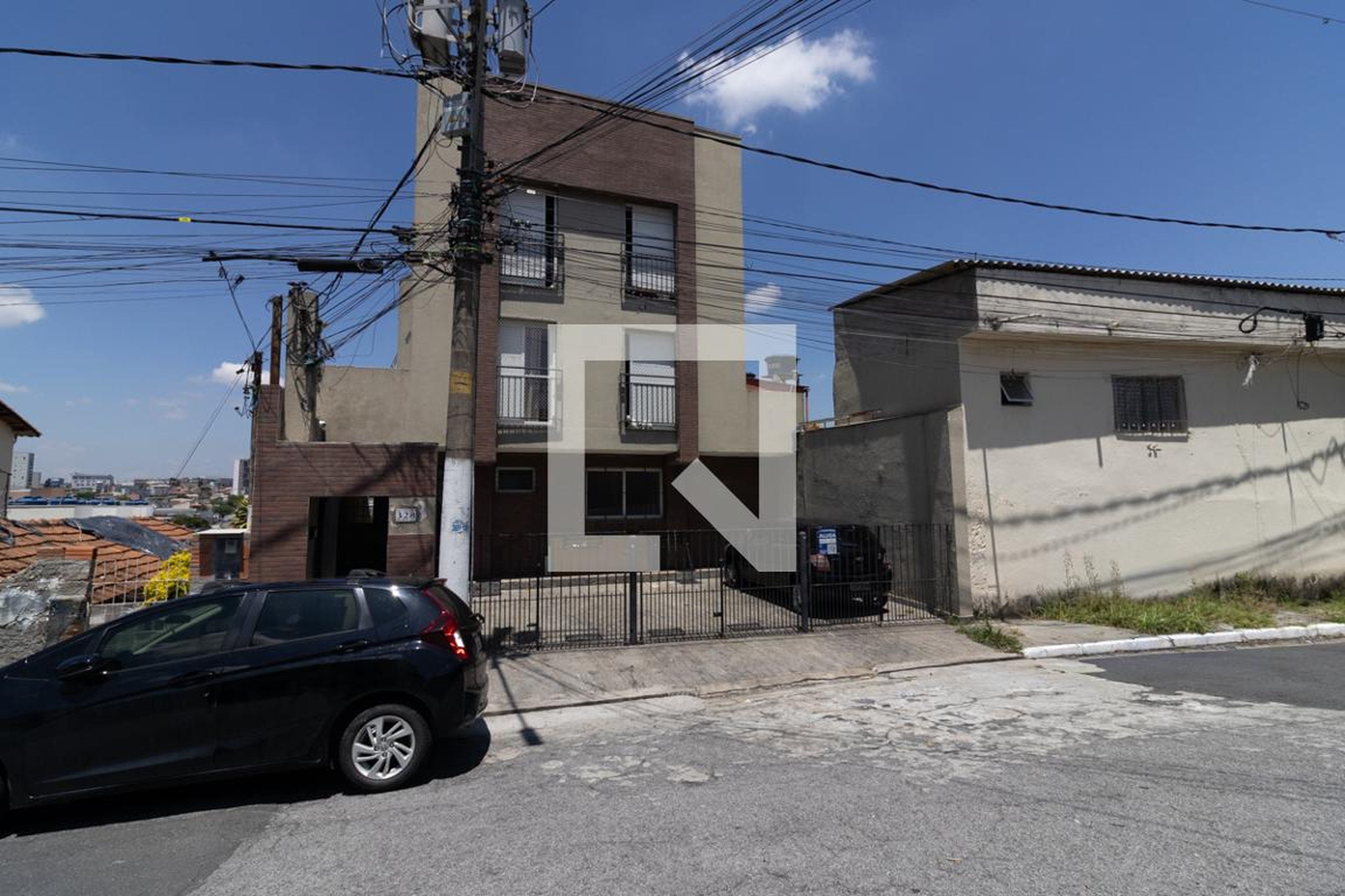 Fachada Condomínio em Rua Peirópolis, 328