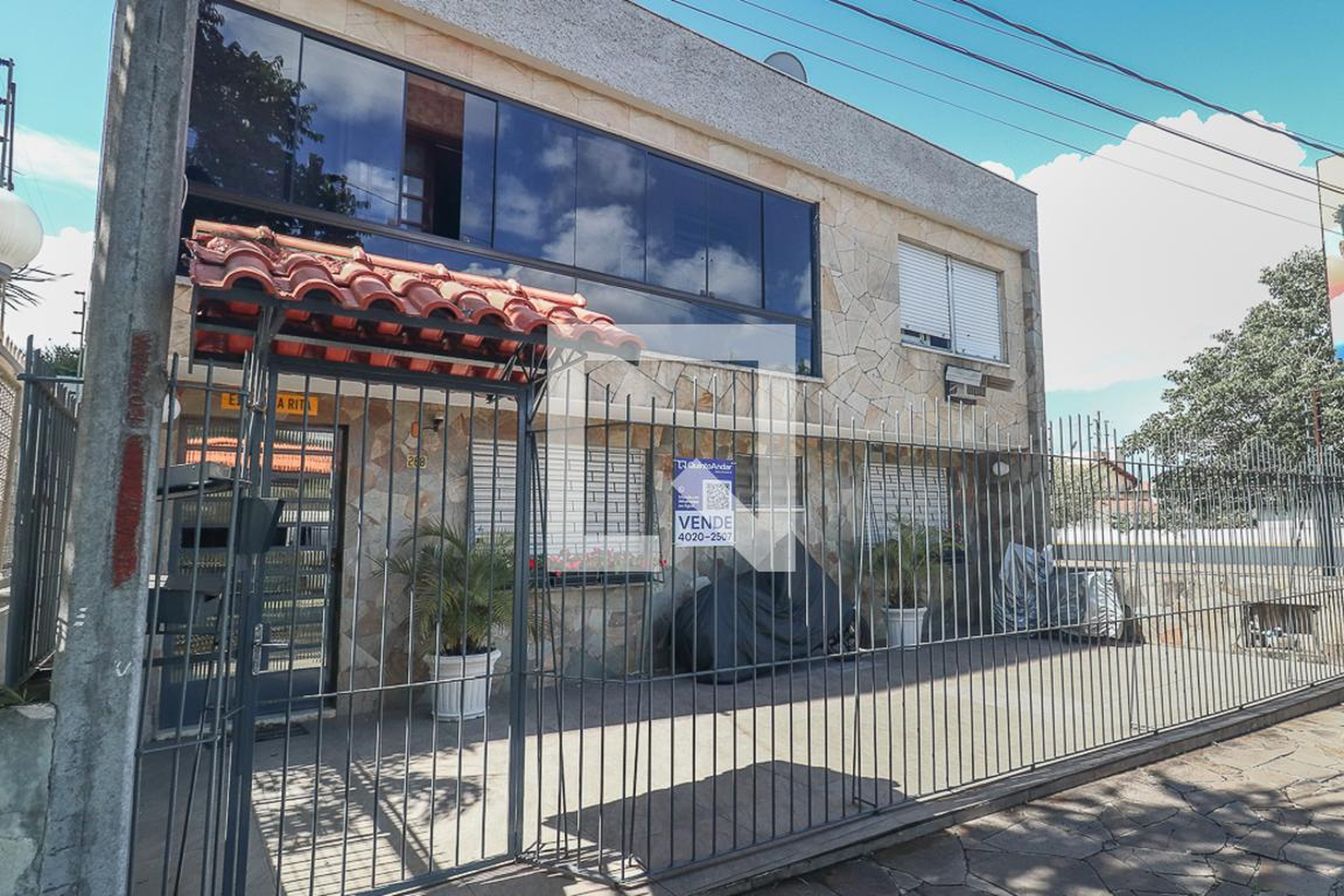 Fachada Condomínio em Travessa Charrua, 268