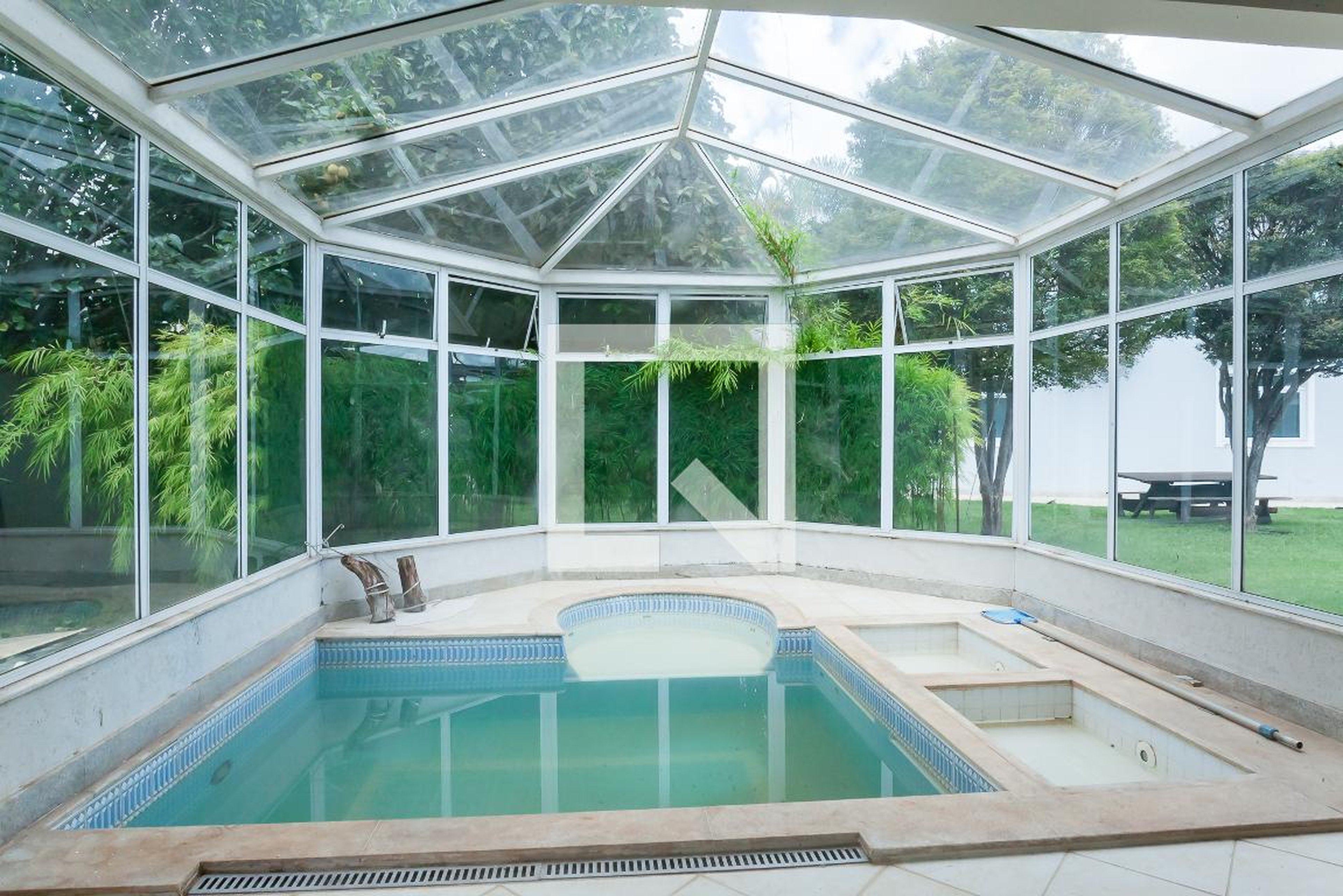 Piscina Coberta - 