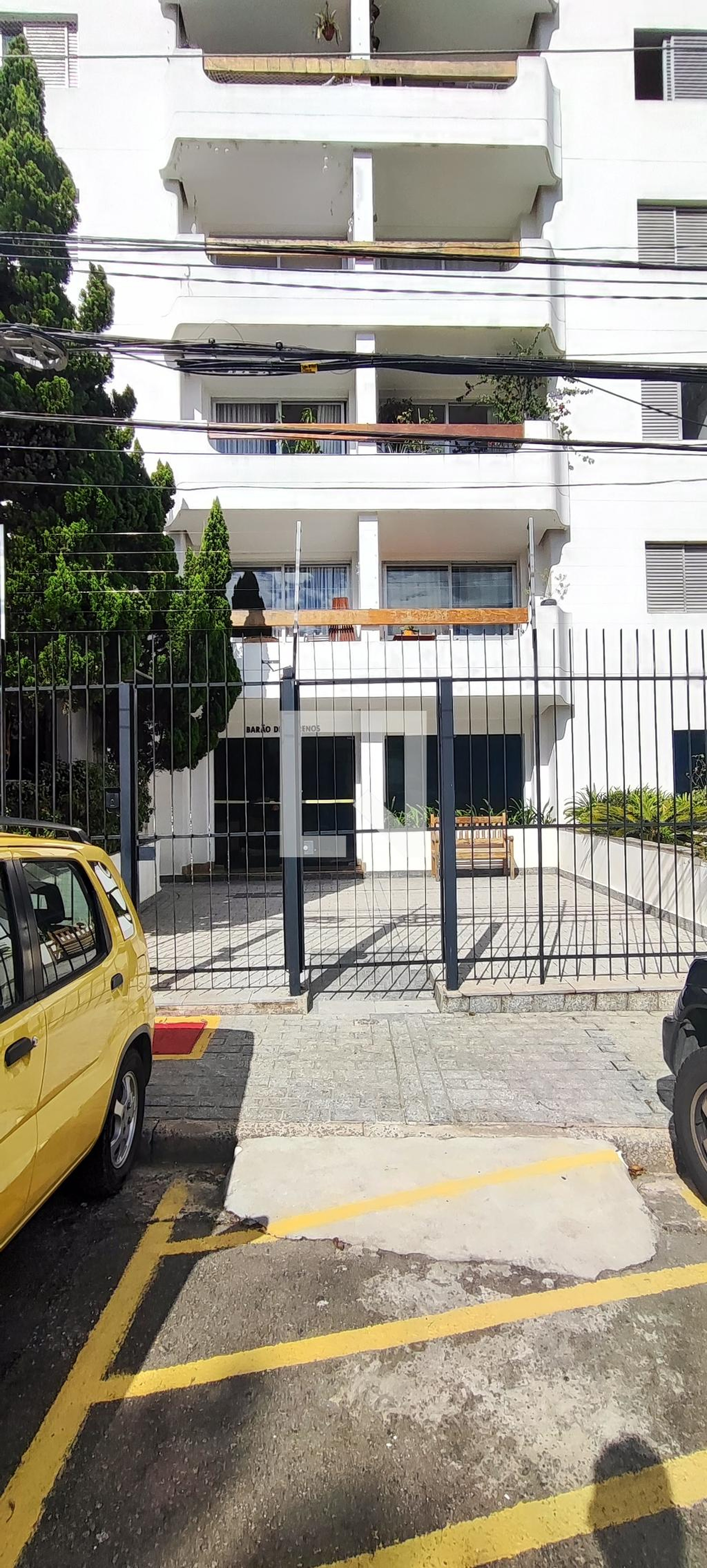 Fachada Condomínio Barão de Morenos