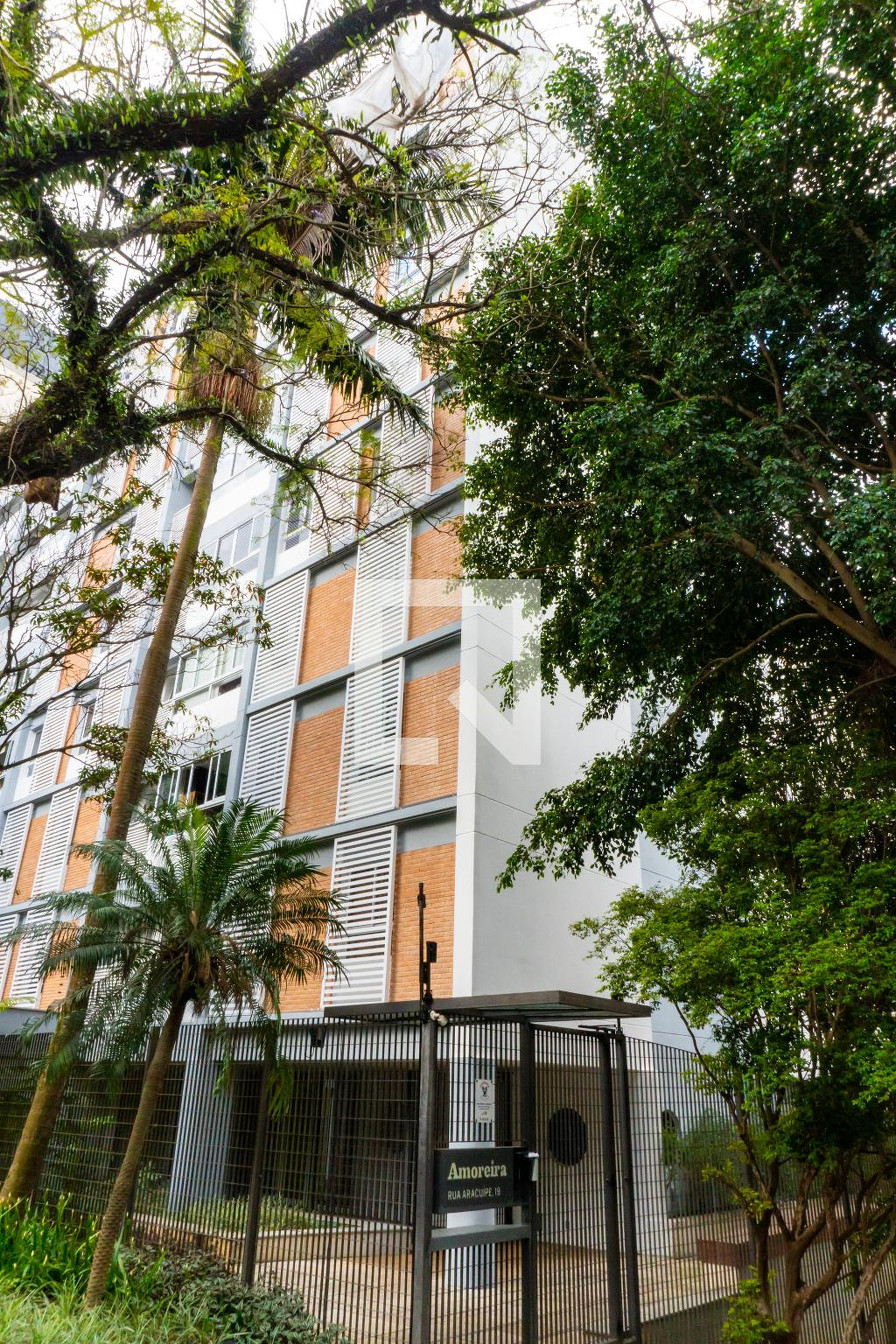 Fachada do Prédio Condomínio Amoreira