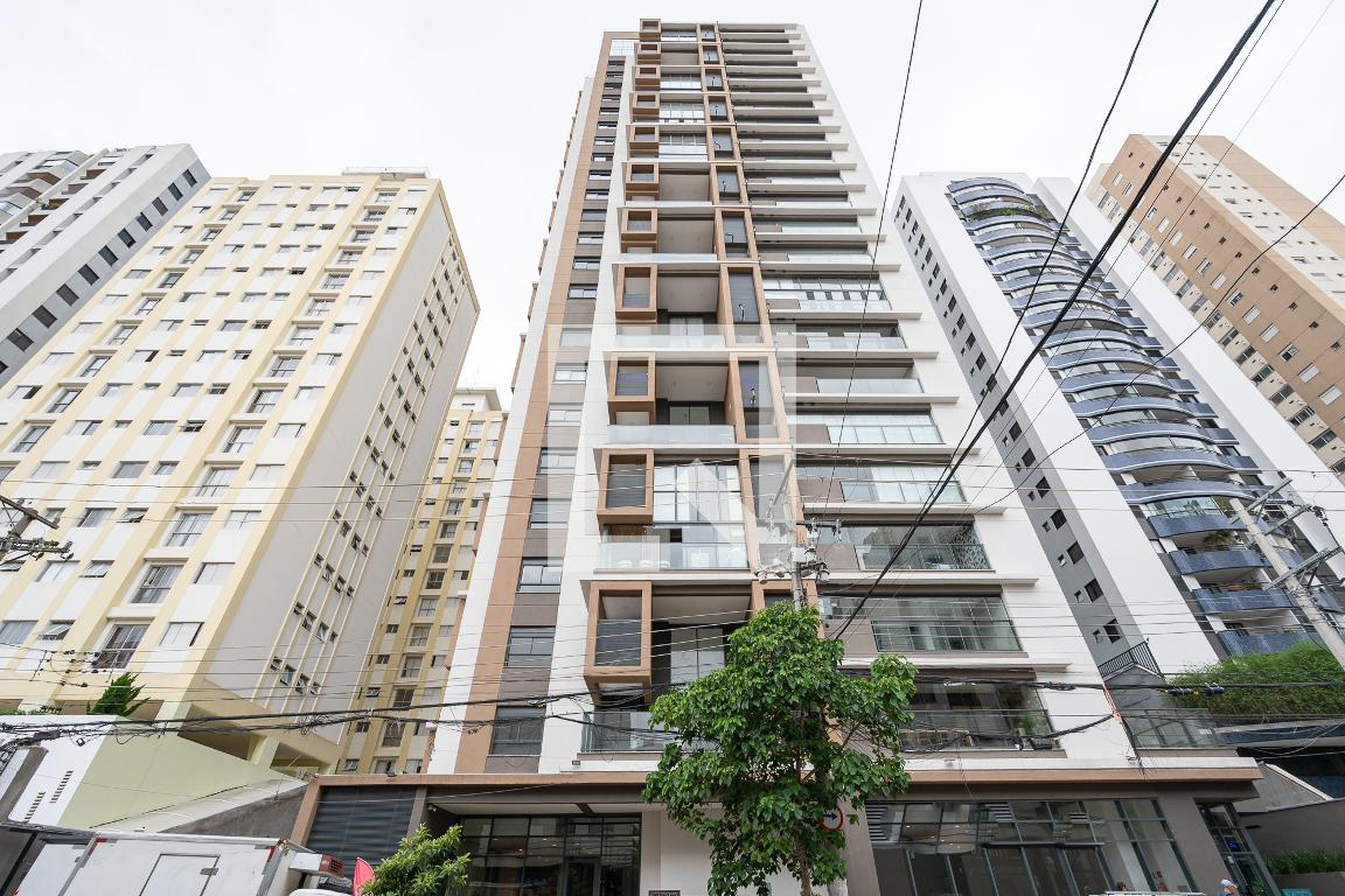 Fachada Condomínio em Avenida Onze de Junho, 931