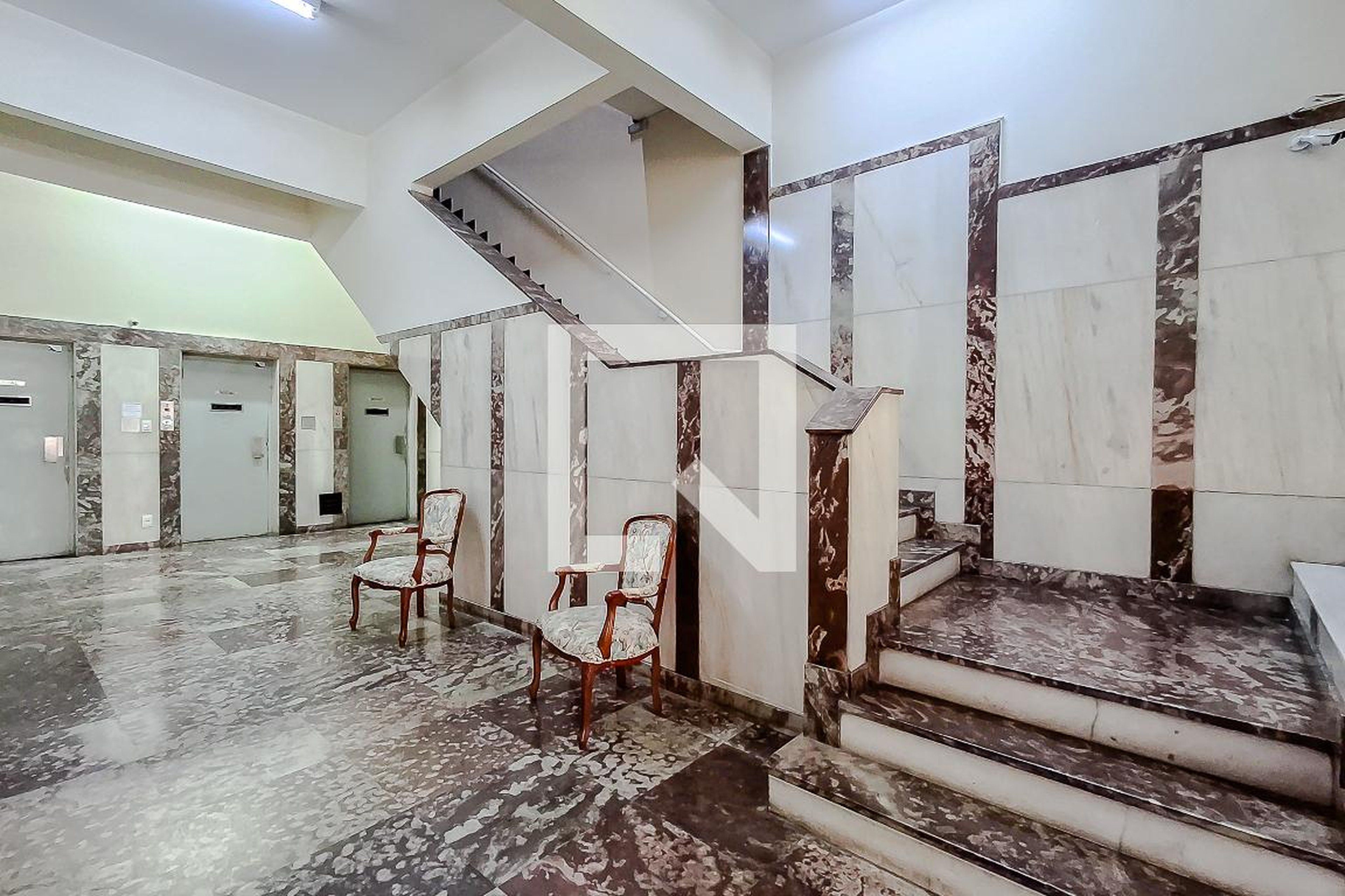 Área comum - Benito Fioretto