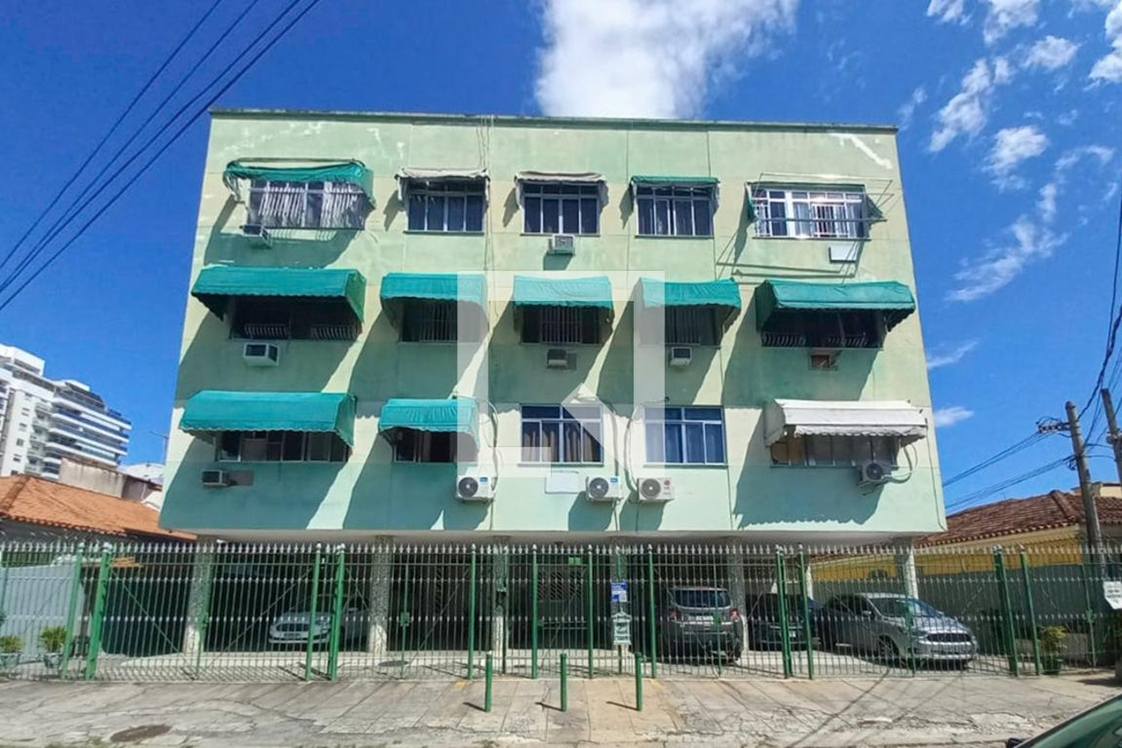 Fachada do Prédio Condomínio em Rua Paula Barros, 73