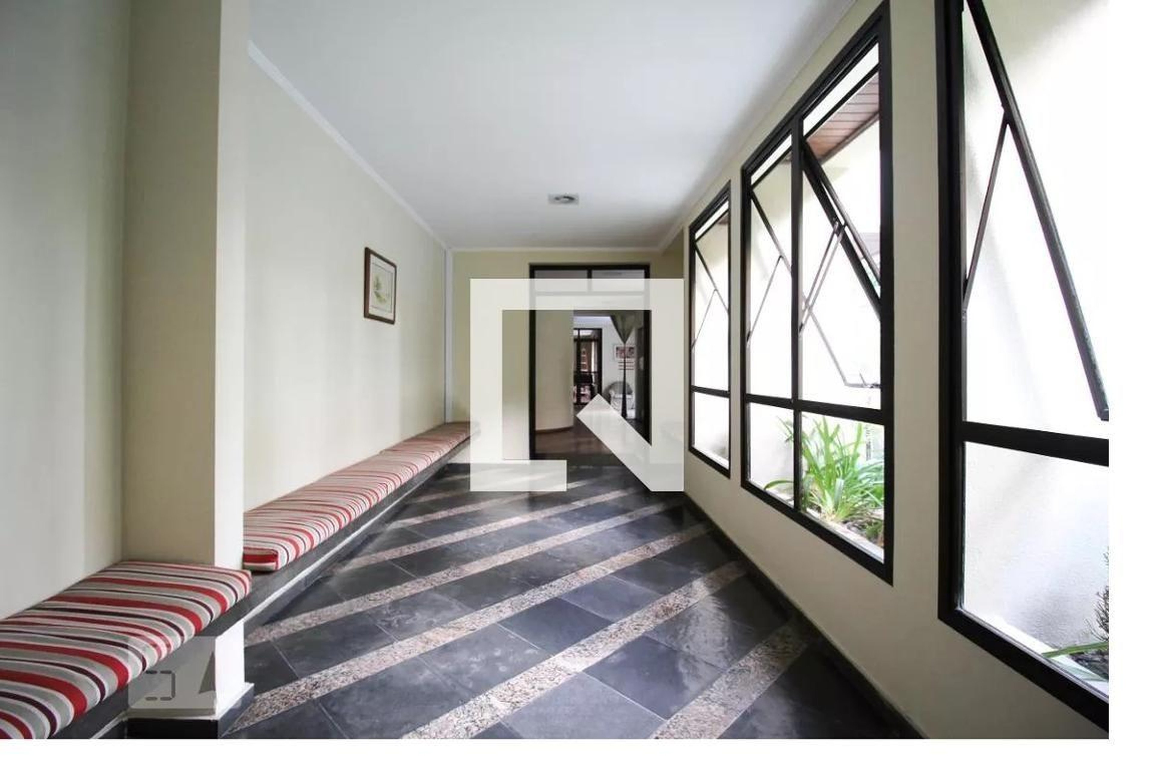 Hall social - Boulevard Saint Germain
