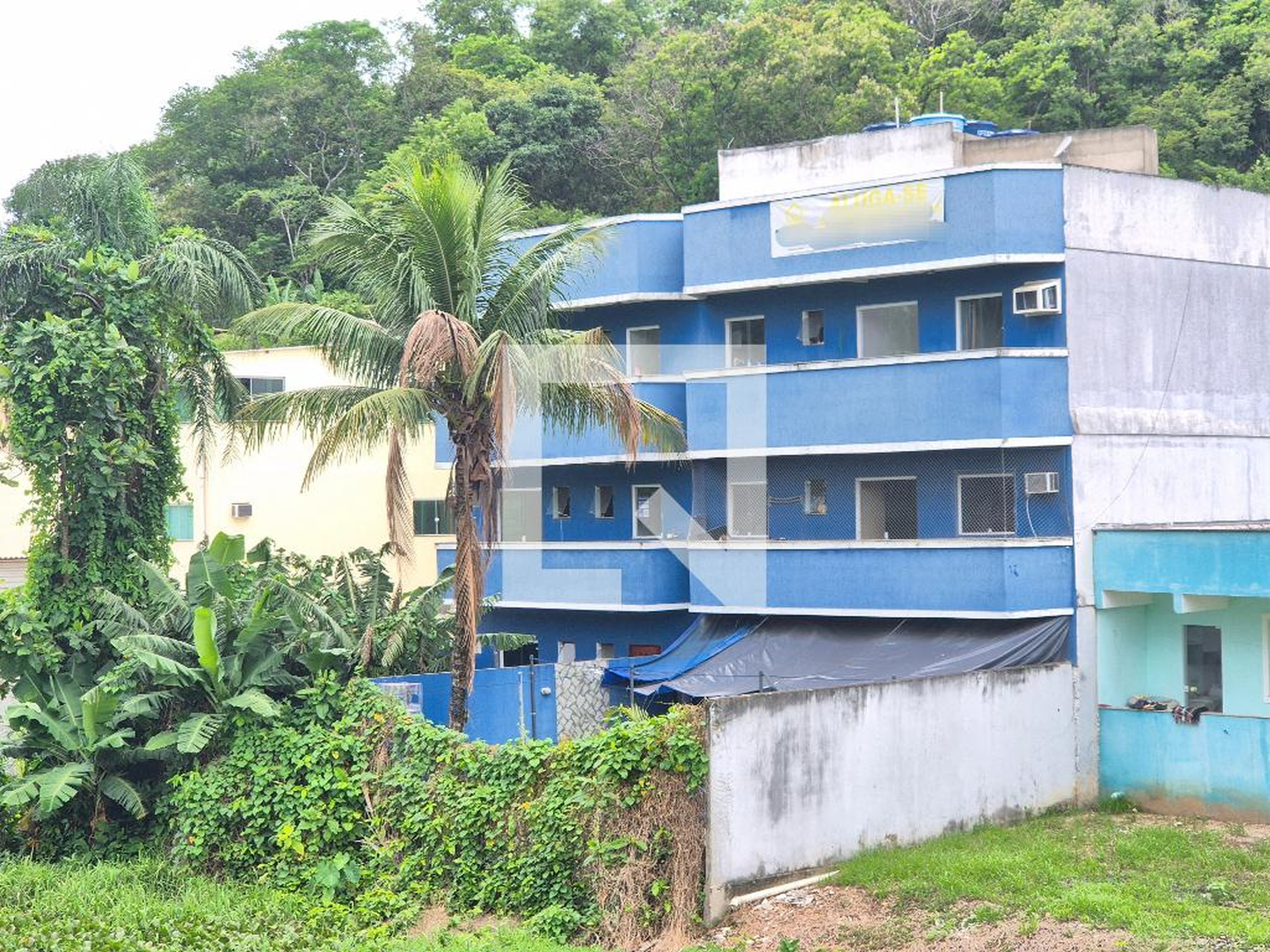 Fachada Condomínio em Estrada Benvindo de Novaes, 5