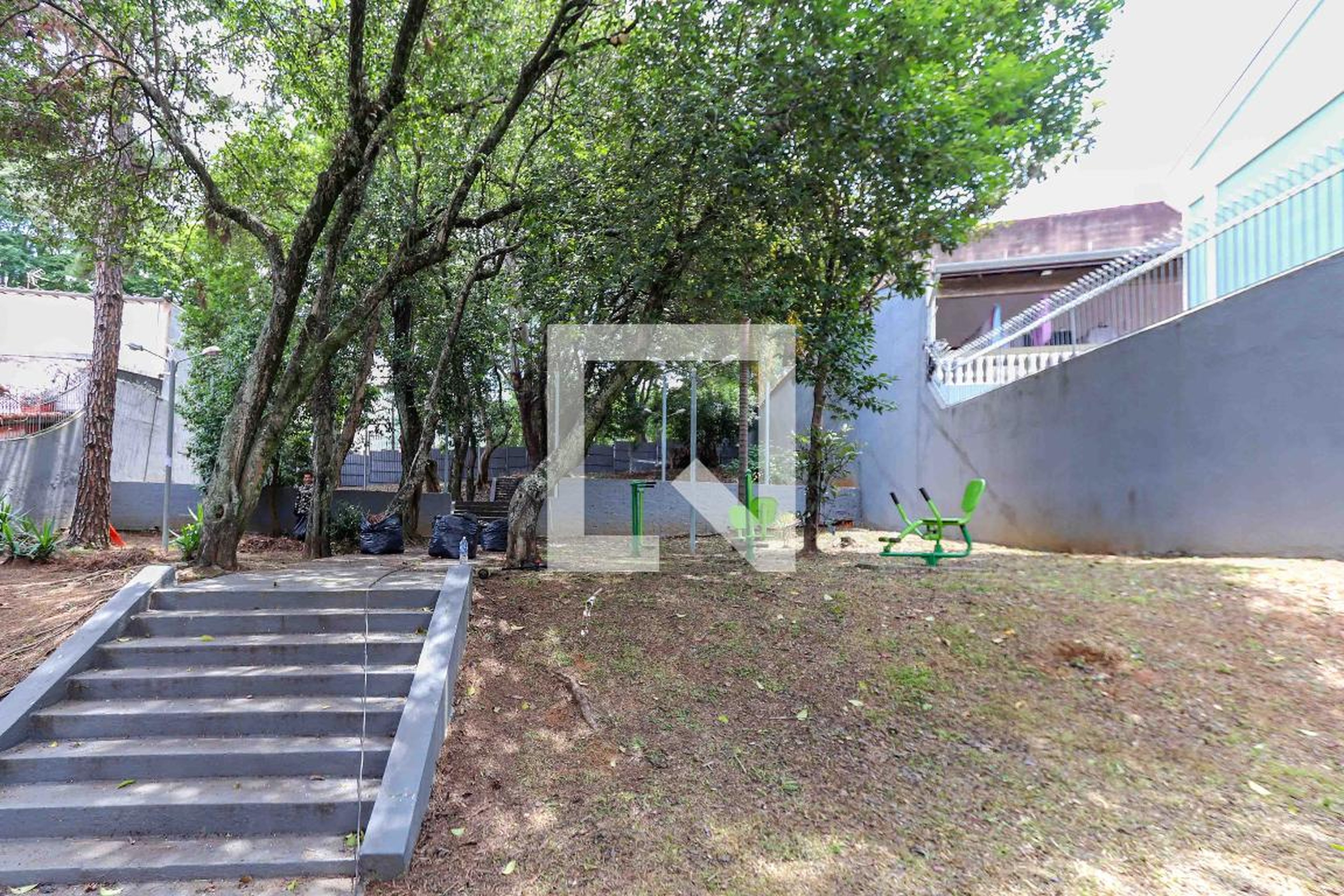 Condomínio Condomínio em Rua Fioravante Viel, 233