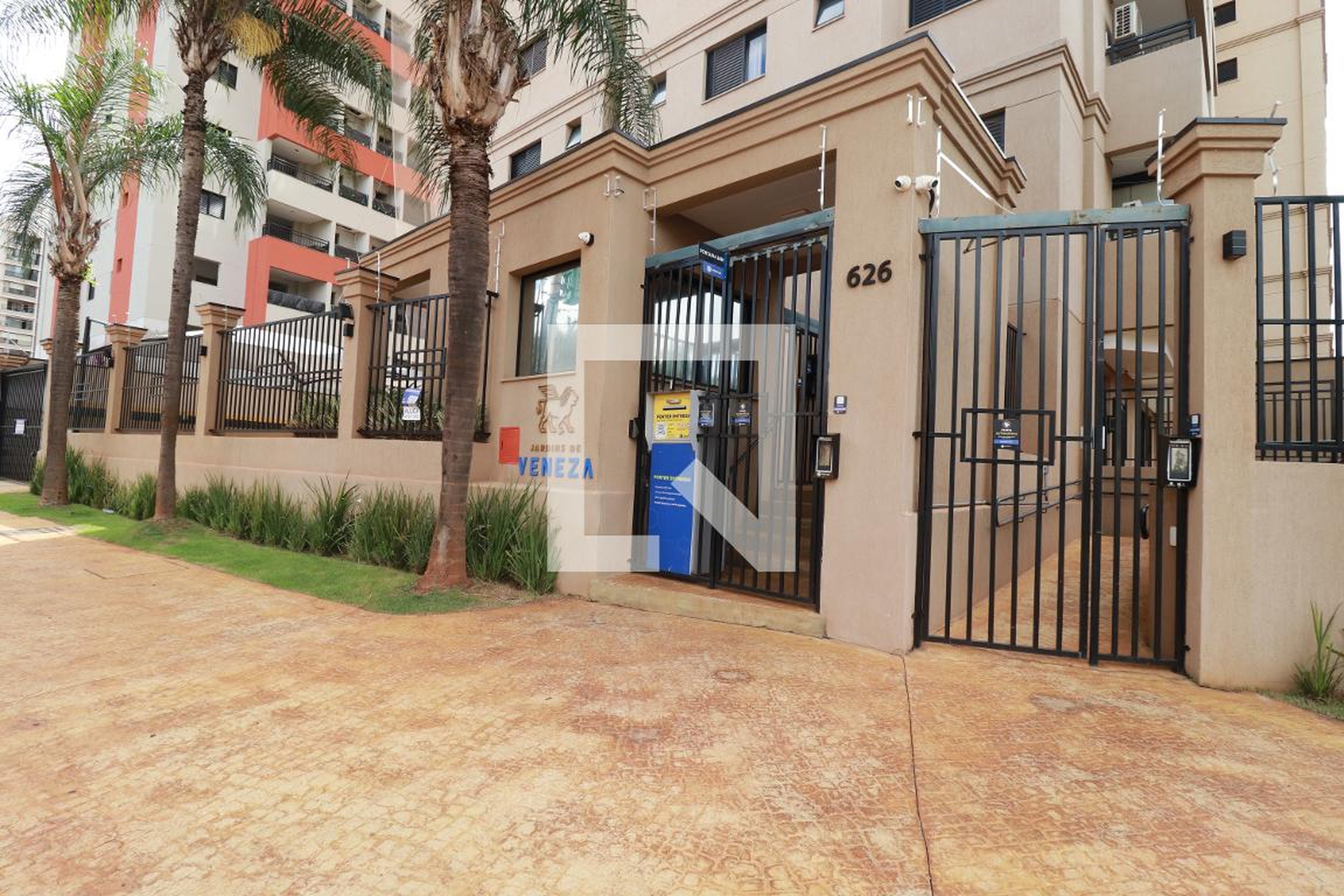 Fachada Condomínio Jardins de Veneza Residencial