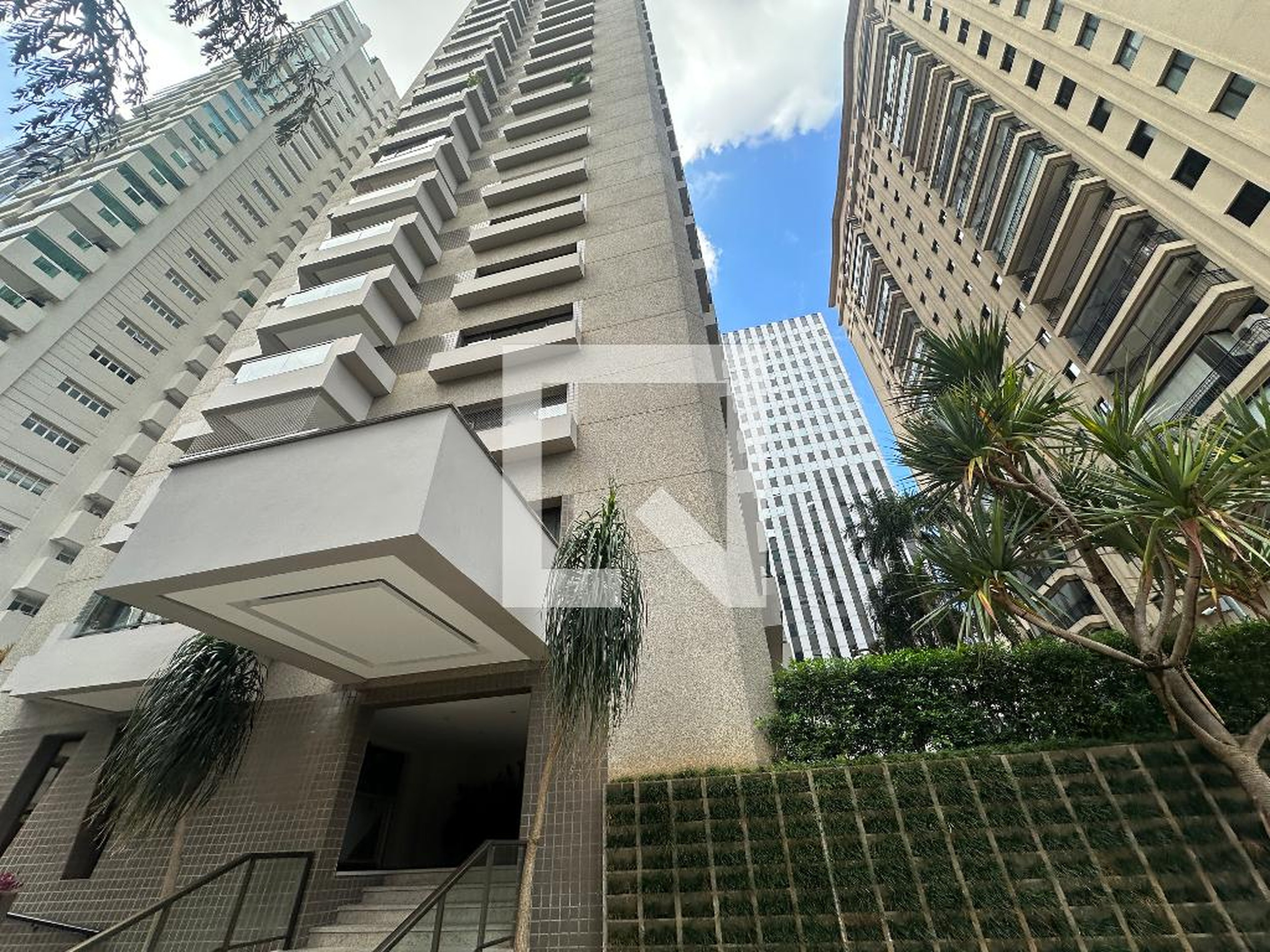 Fachada Condomínio Chateau