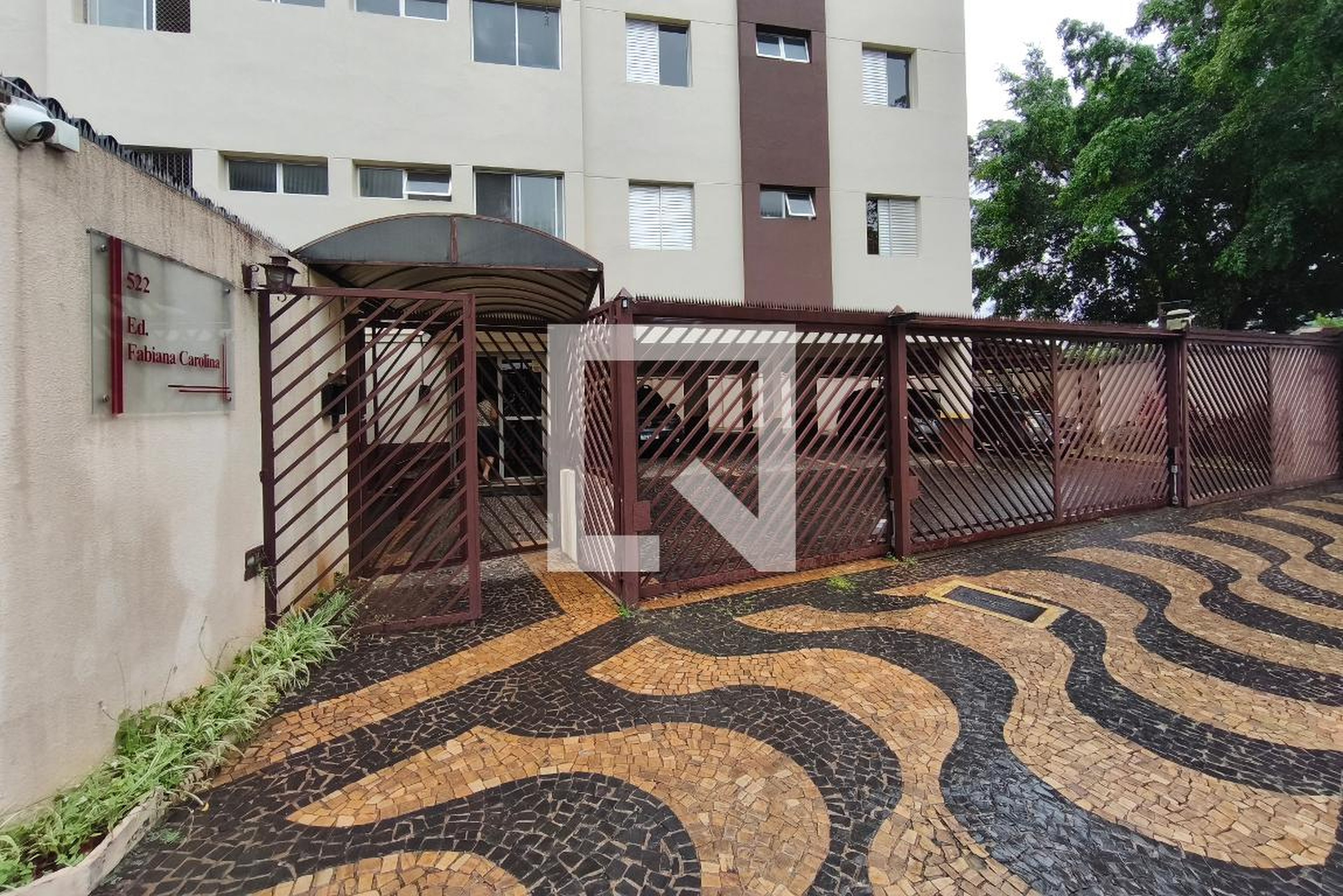 Fachada do Condomínio Condomínio em Avenida Império do Sol Nascente, 522