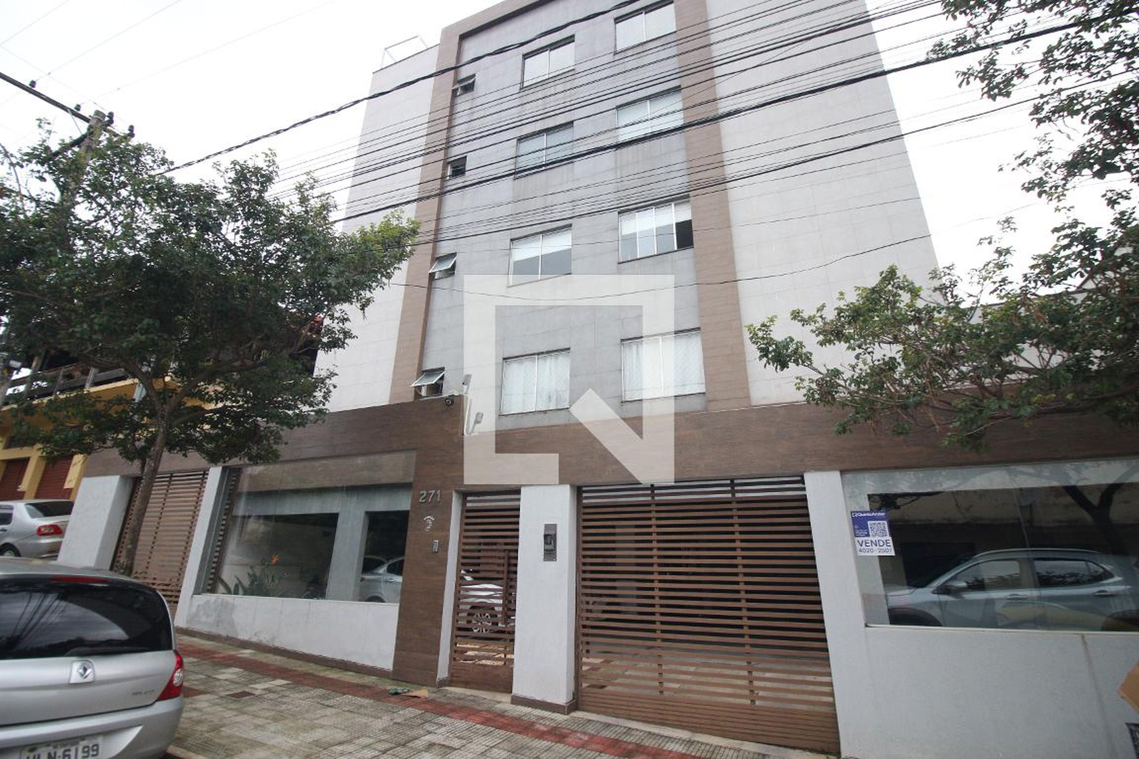 Fachada Condomínio em Rua João Batista Viana, 271