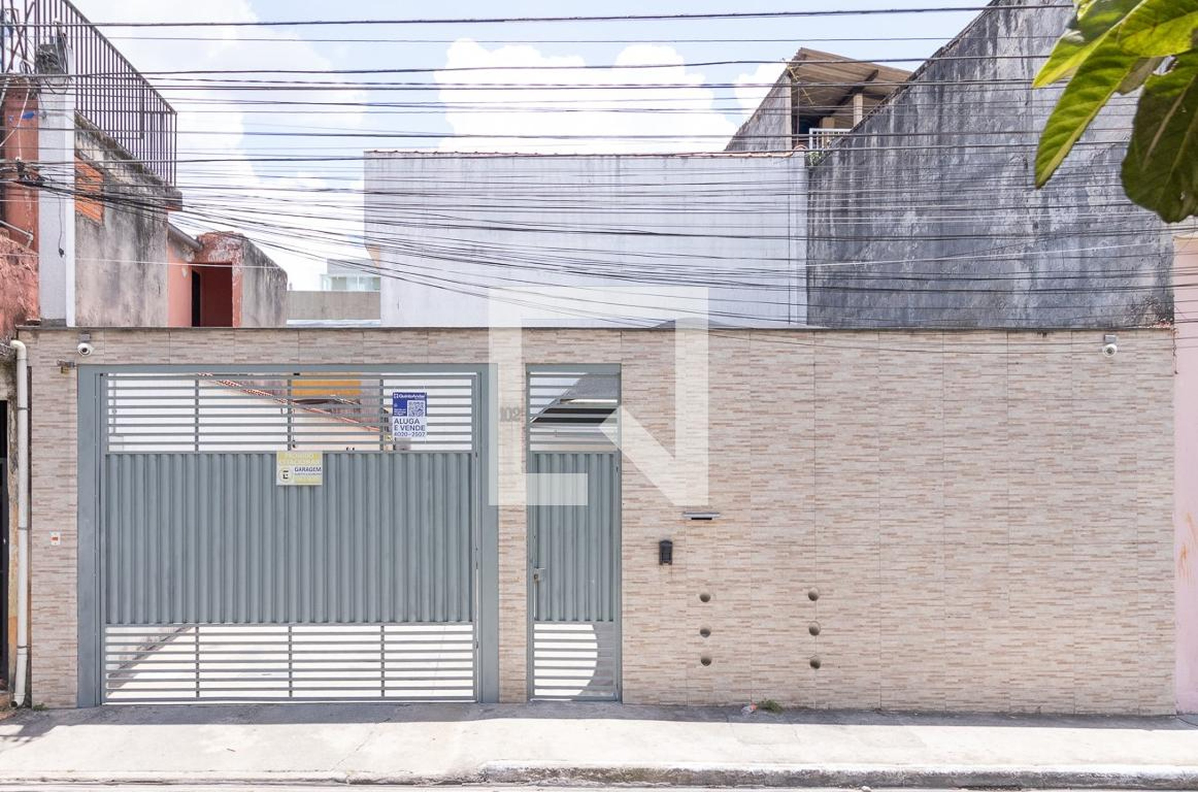 Fachada Condomínio em Avenida Padre Sena Freitas, 102