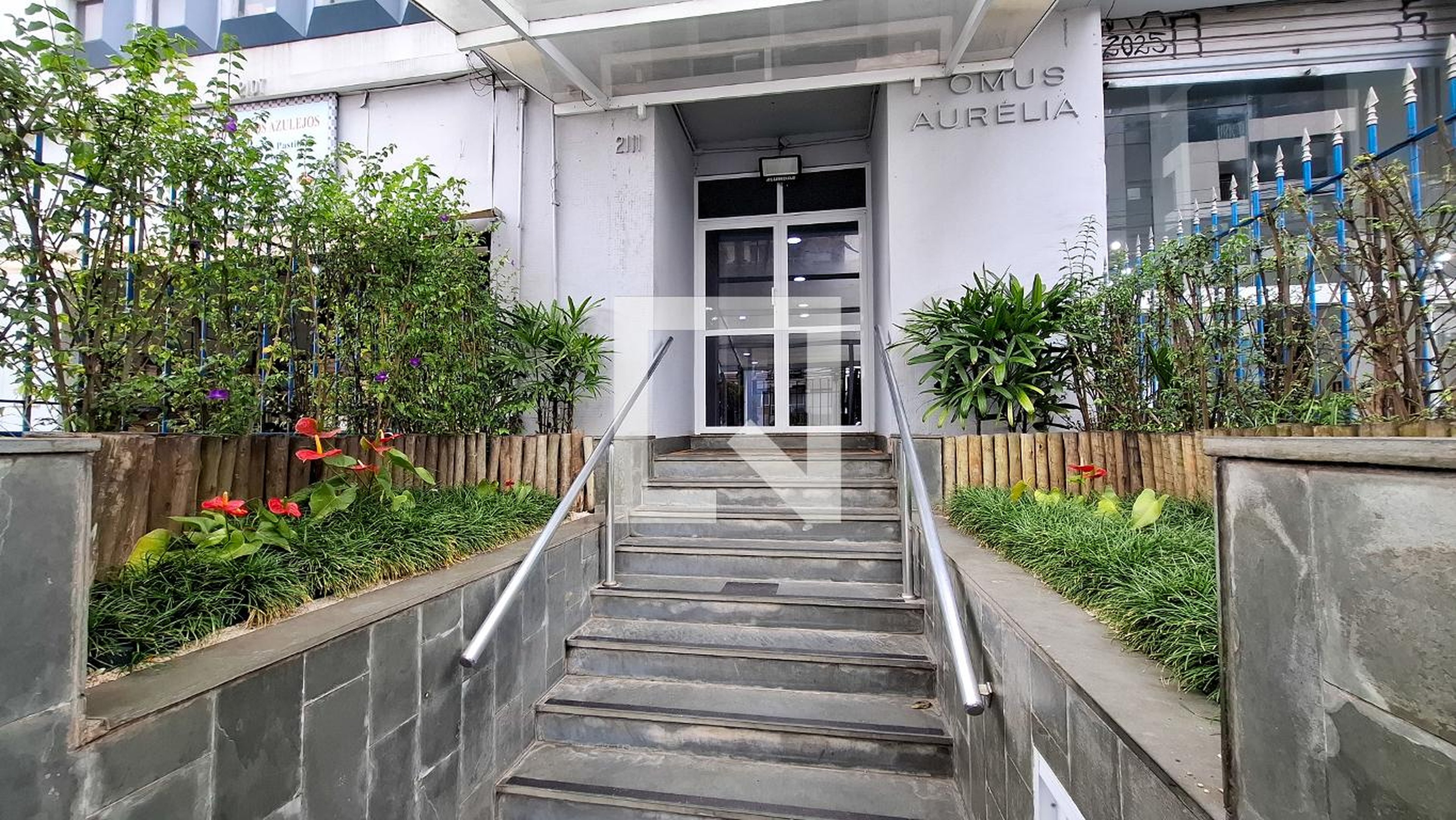 Entrada do Prédio - domus aurelia