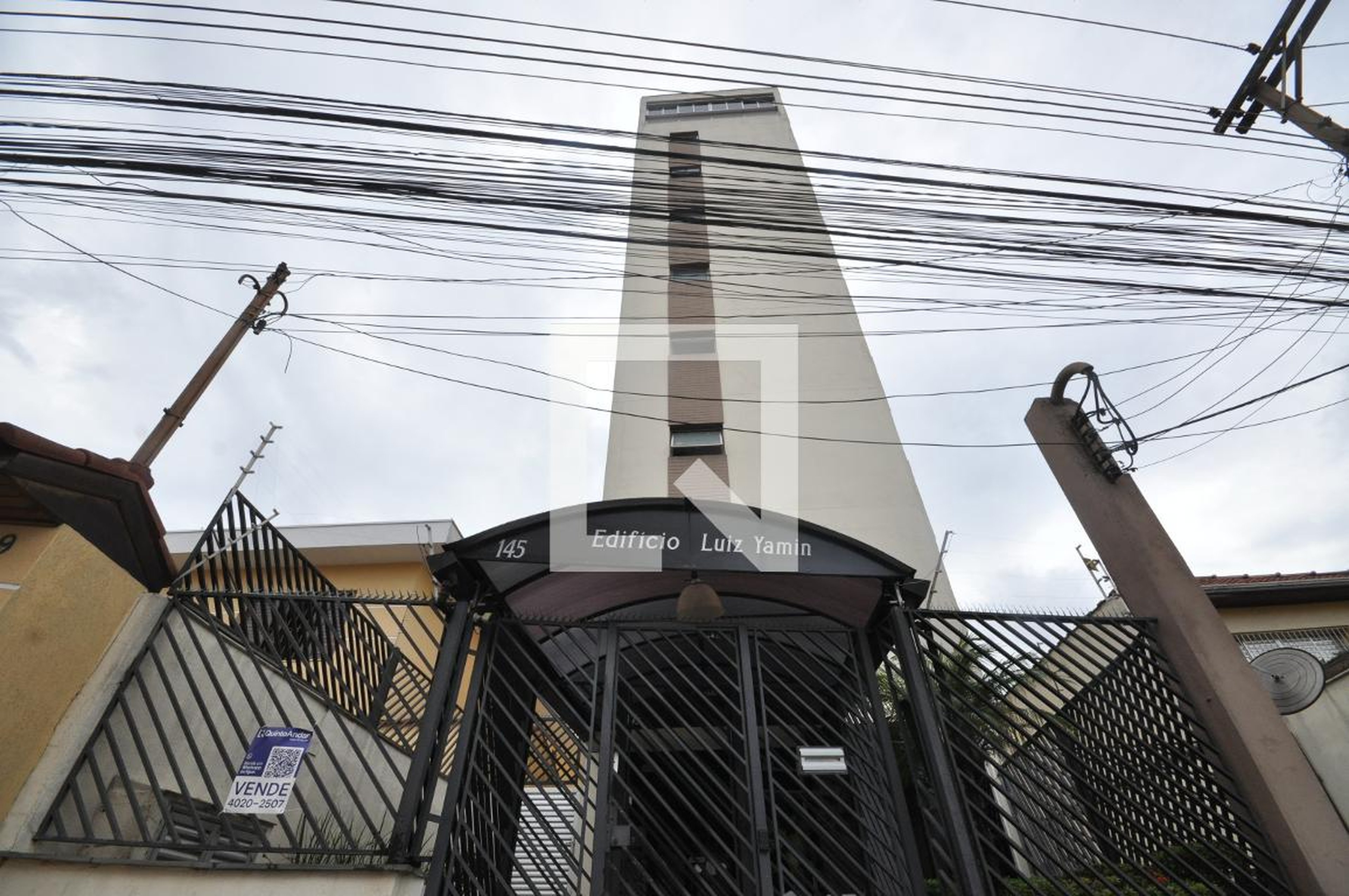 Fachada Condomínio Luiz Yamin