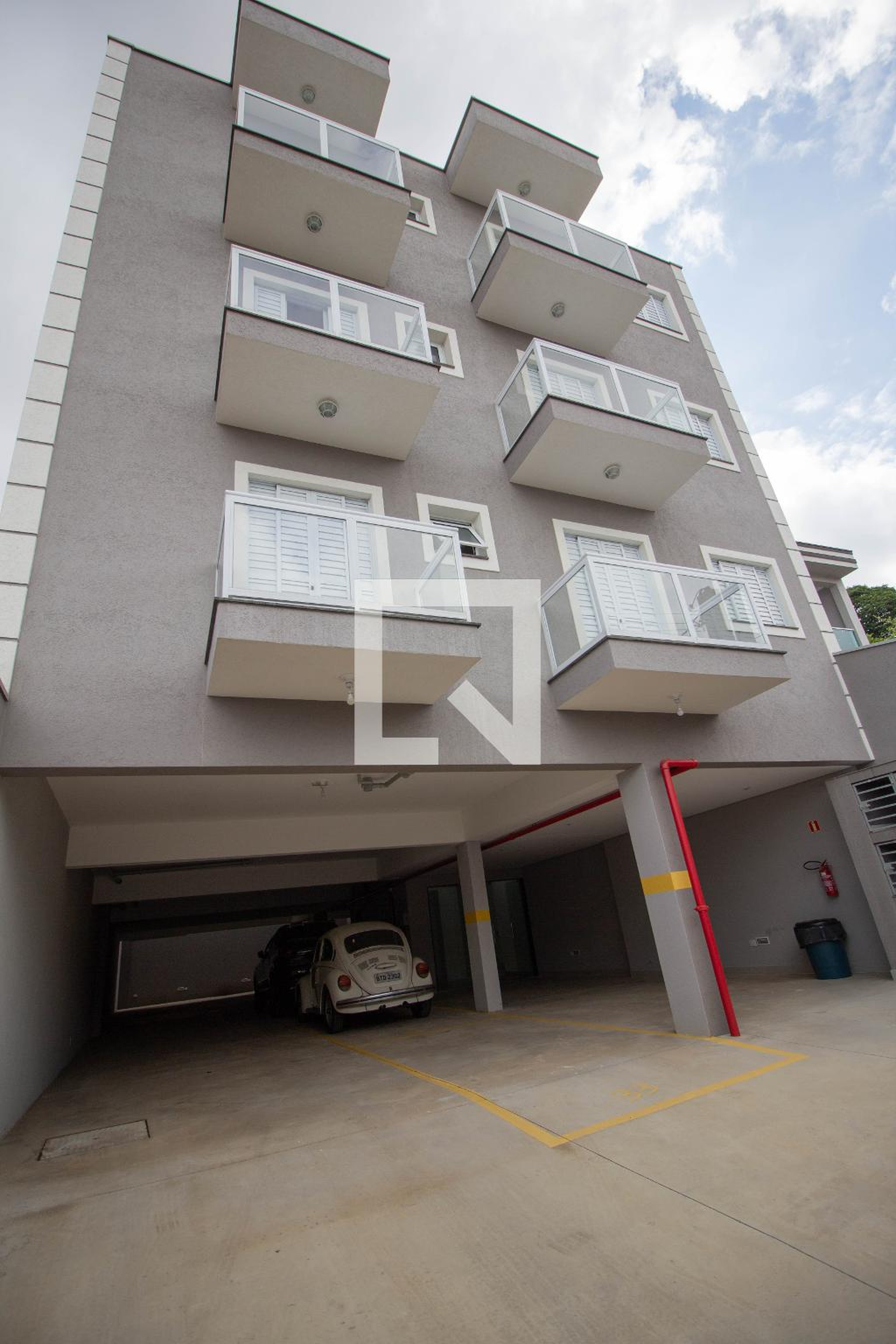 Fachada do Prédio Condomínio em Rua Rubens de Souza Araújo, 602