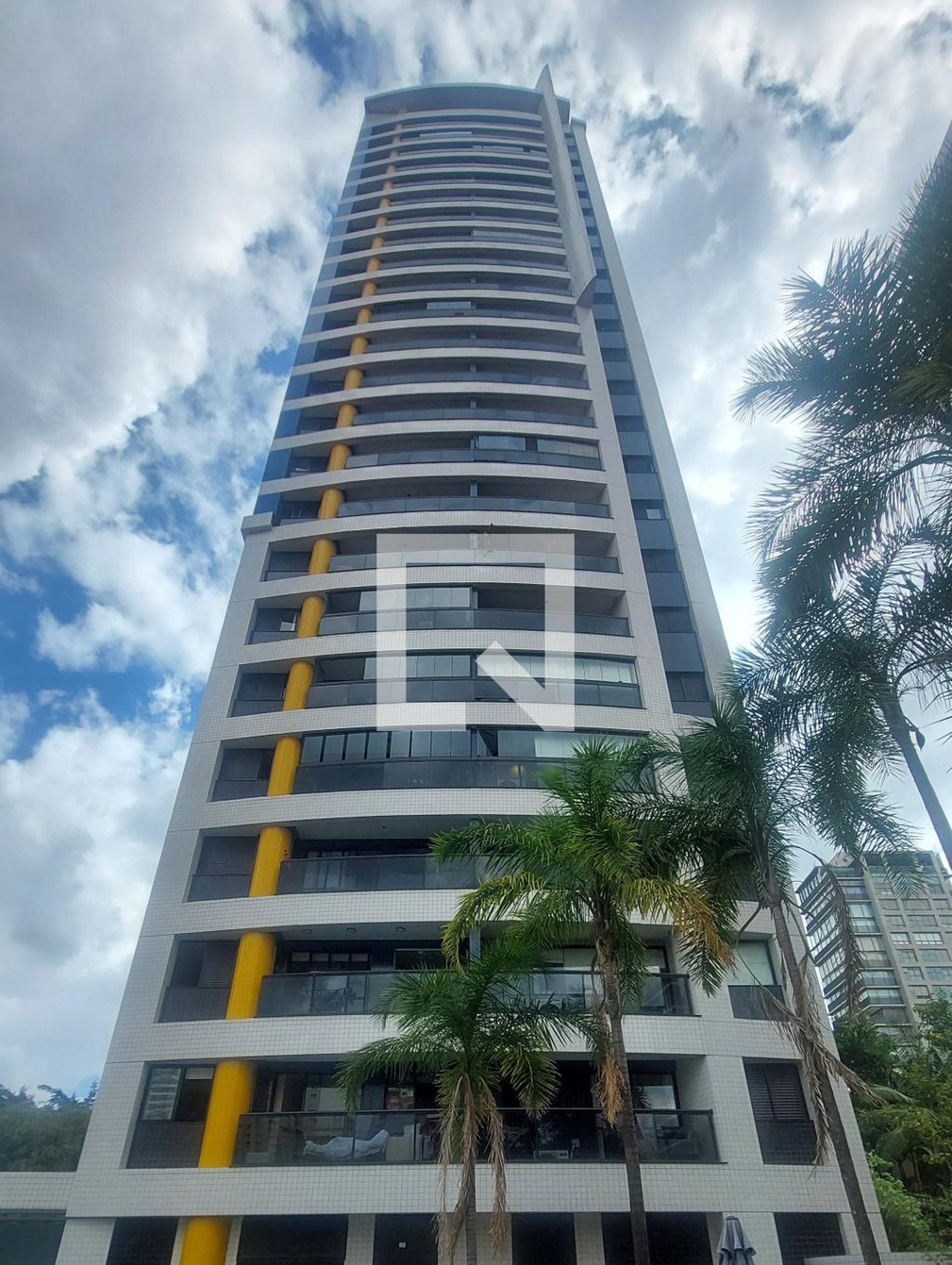 Fachada do Prédio Condomínio Espaço Alpha