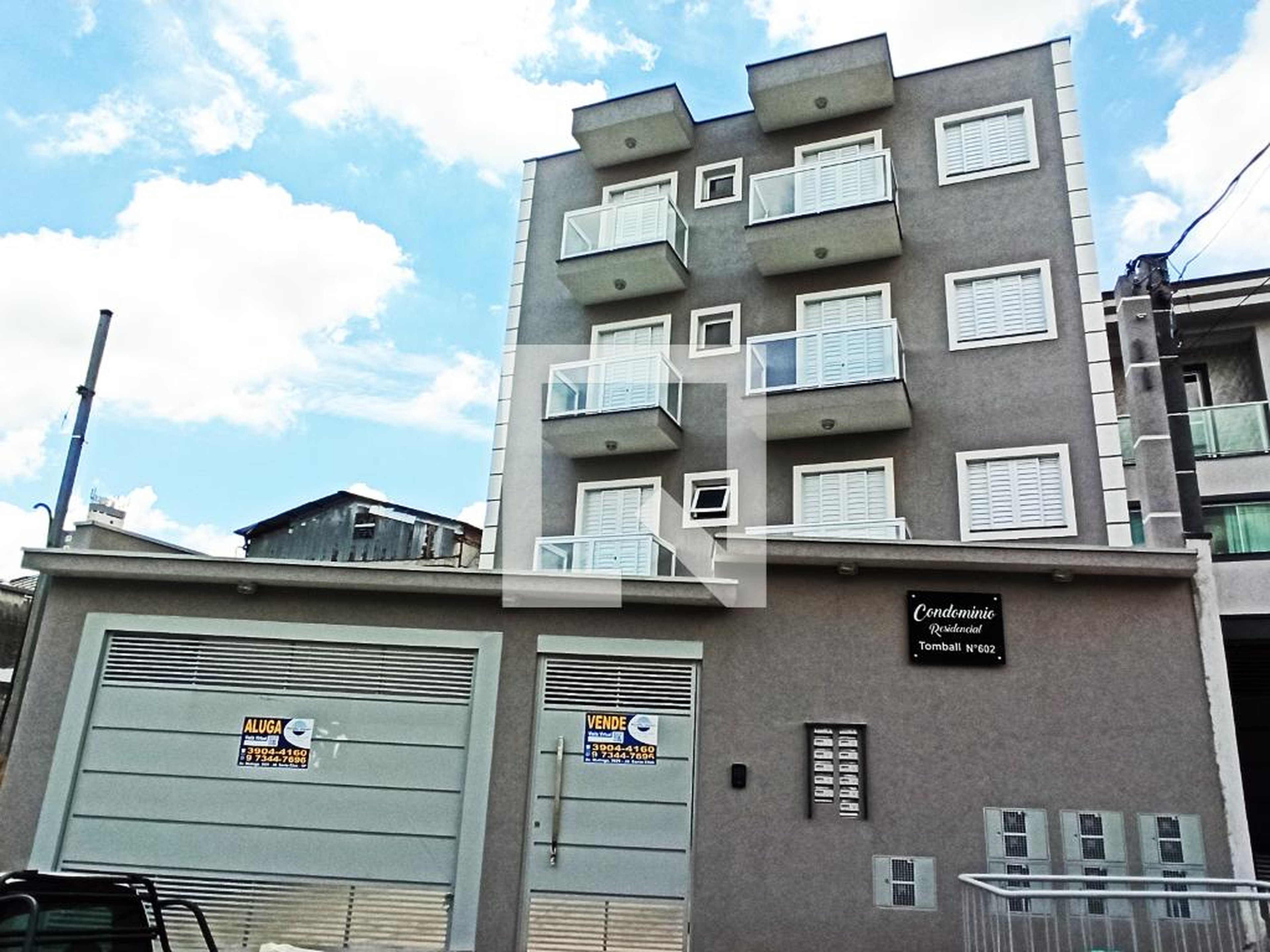 Fachada do Prédio Condomínio em Rua Rubens de Souza Araújo, 602