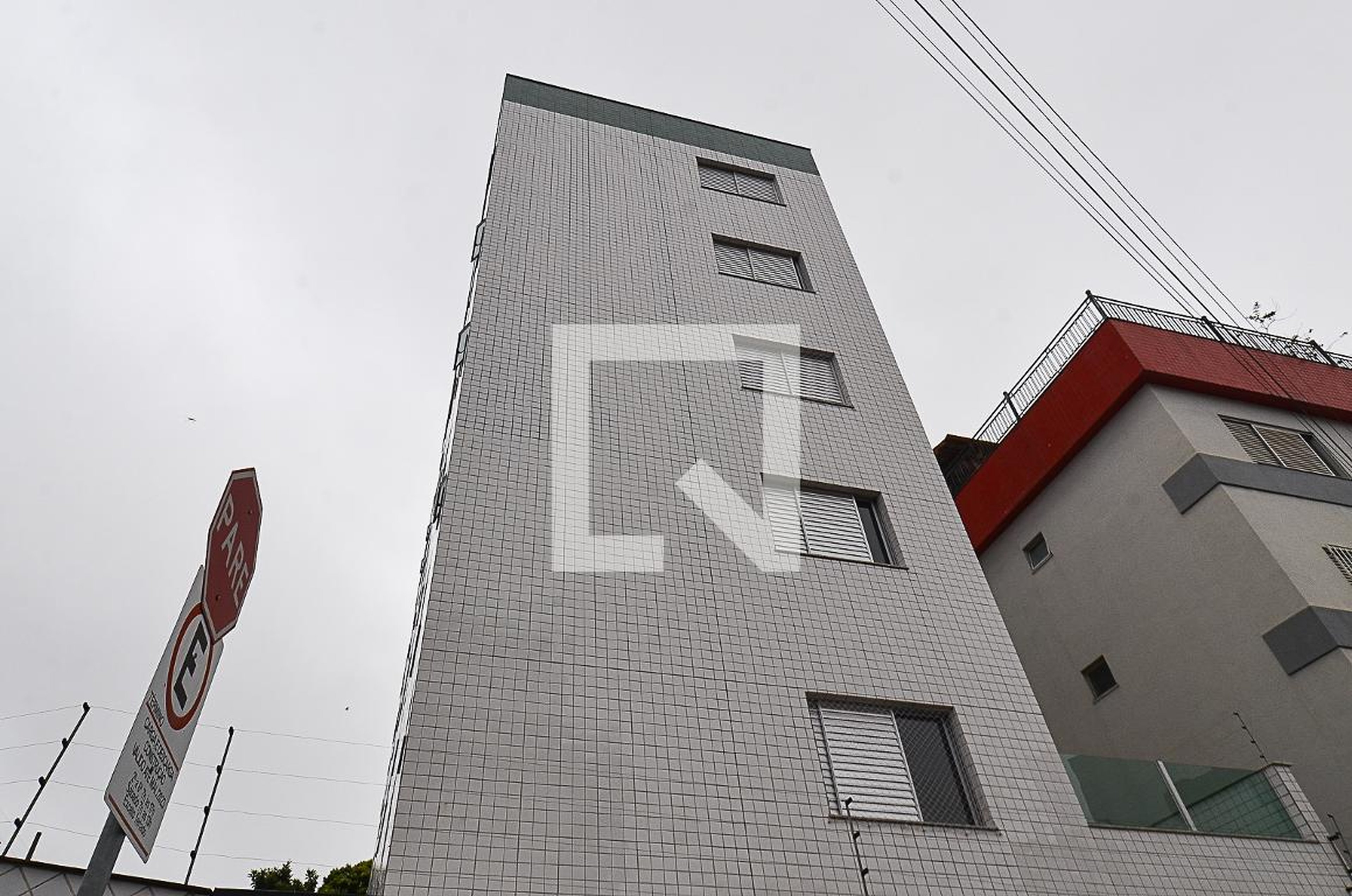 Fachada Condomínio em Rua Barão de Cocáis, 471