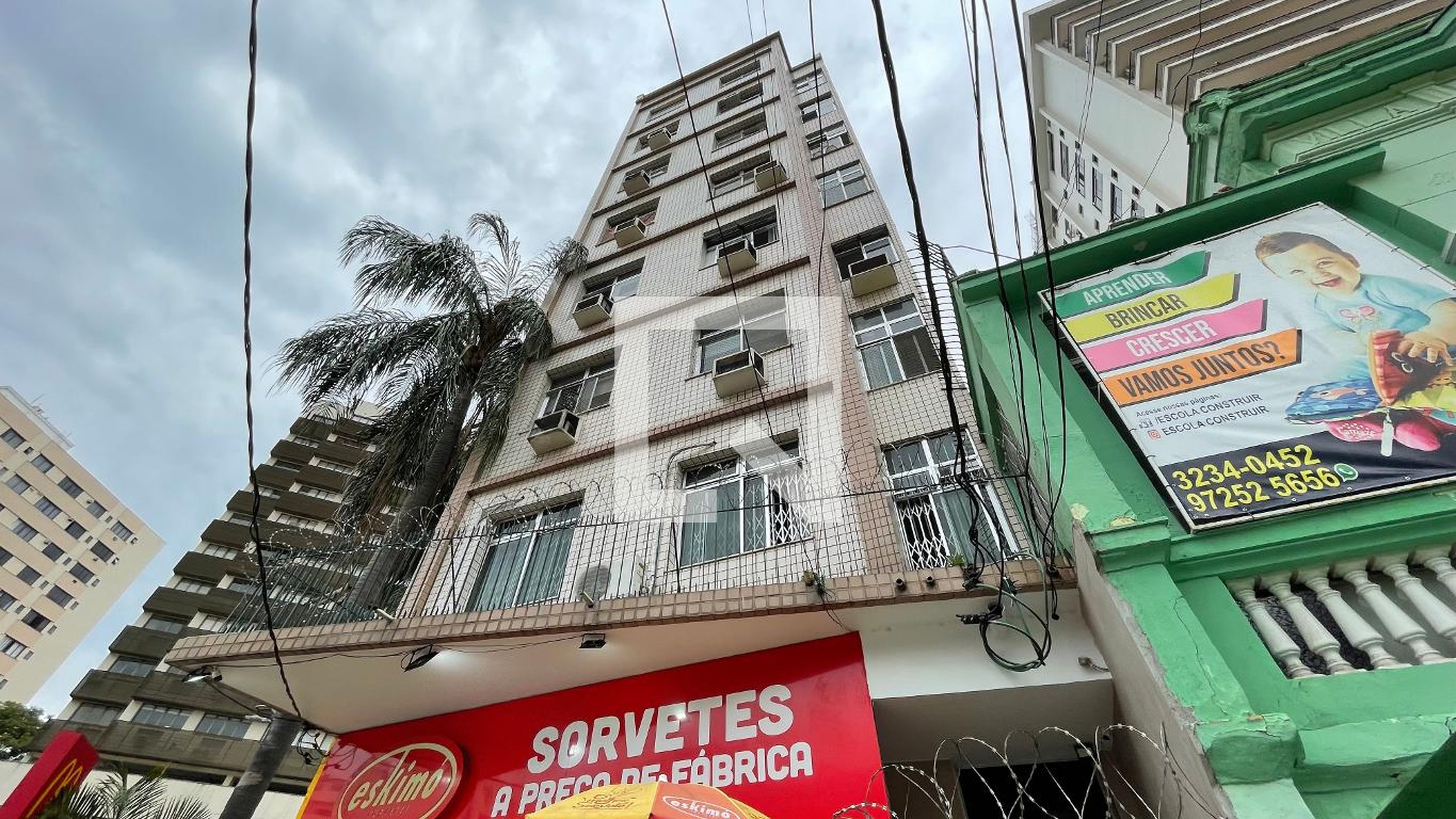 Fachada Condomínio Amelia Miragaia