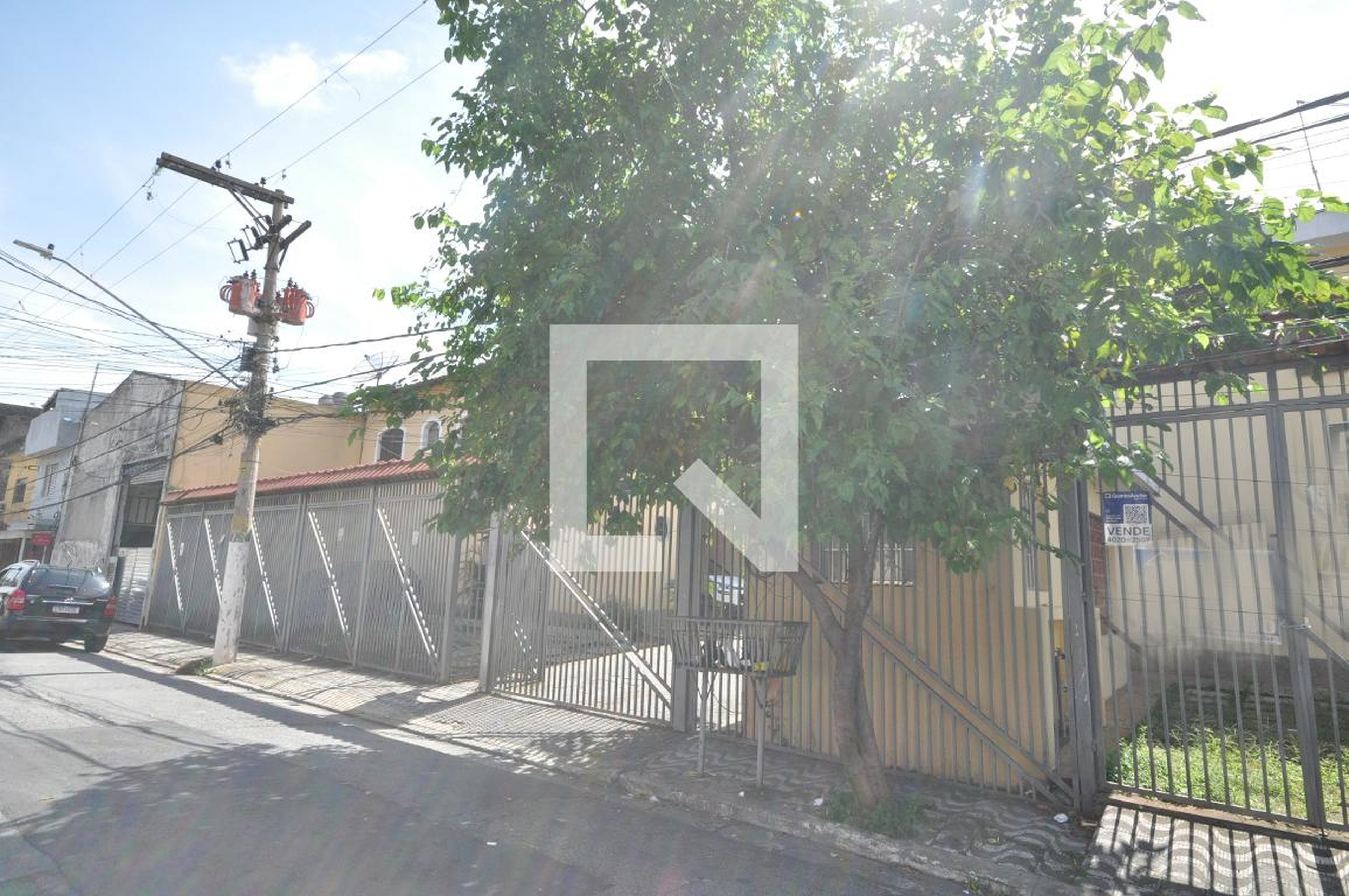 Fachada Condomínio em Rua Crisciúma, 472