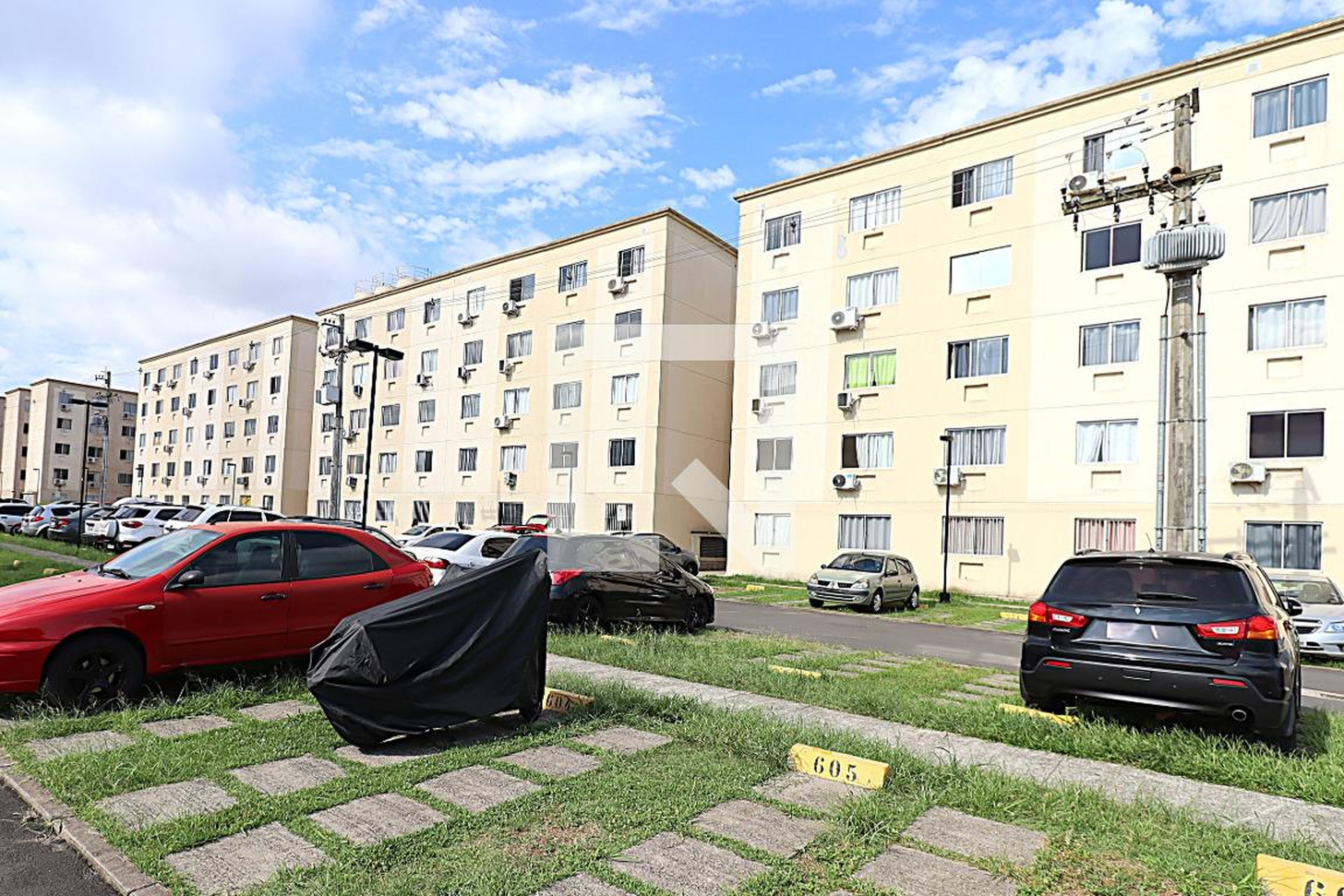 Fachada do condomínio Residencial Vida Alegre Sarandi