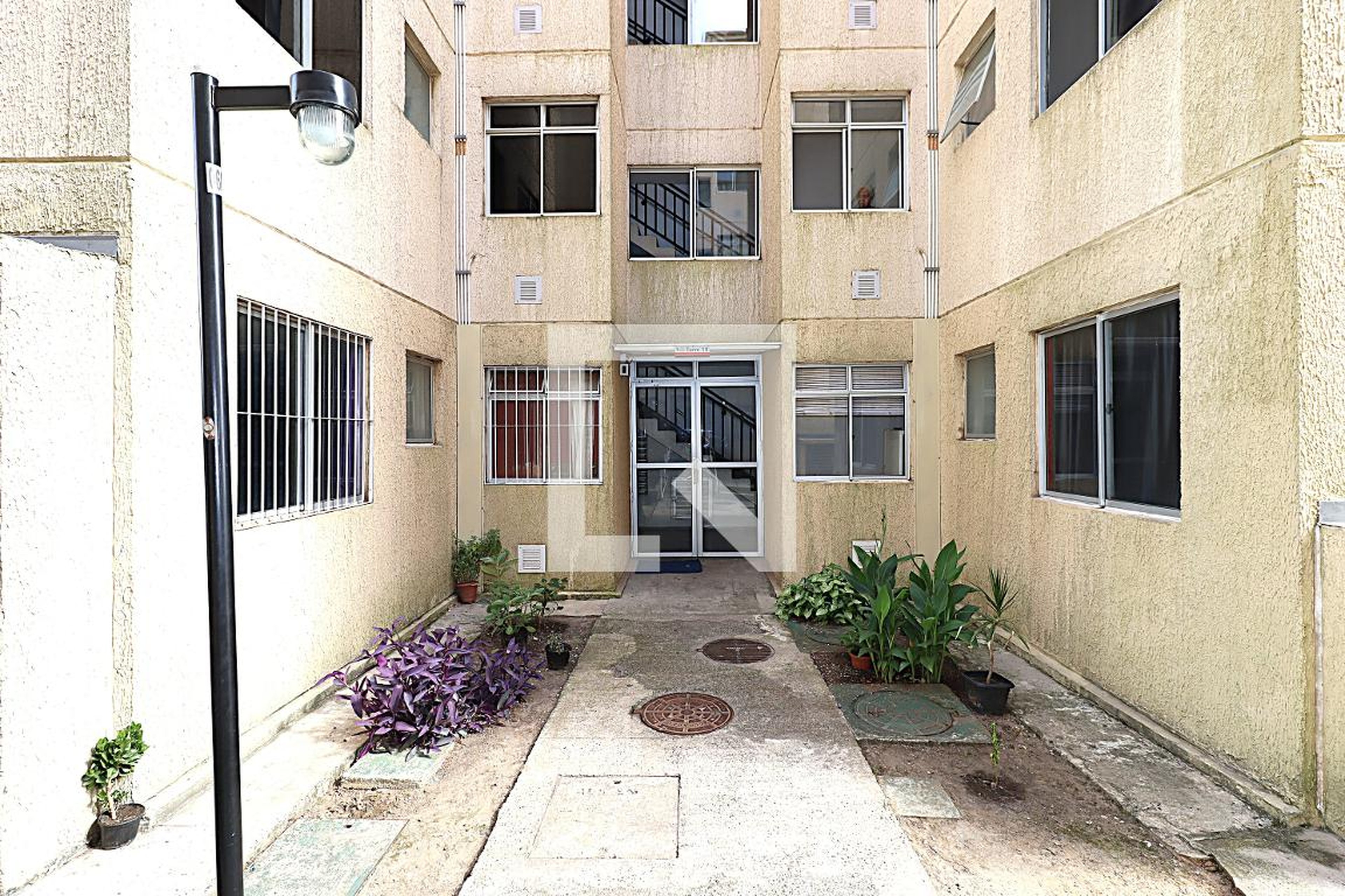 Entrada do prédio - Residencial Vida Alegre Sarandi