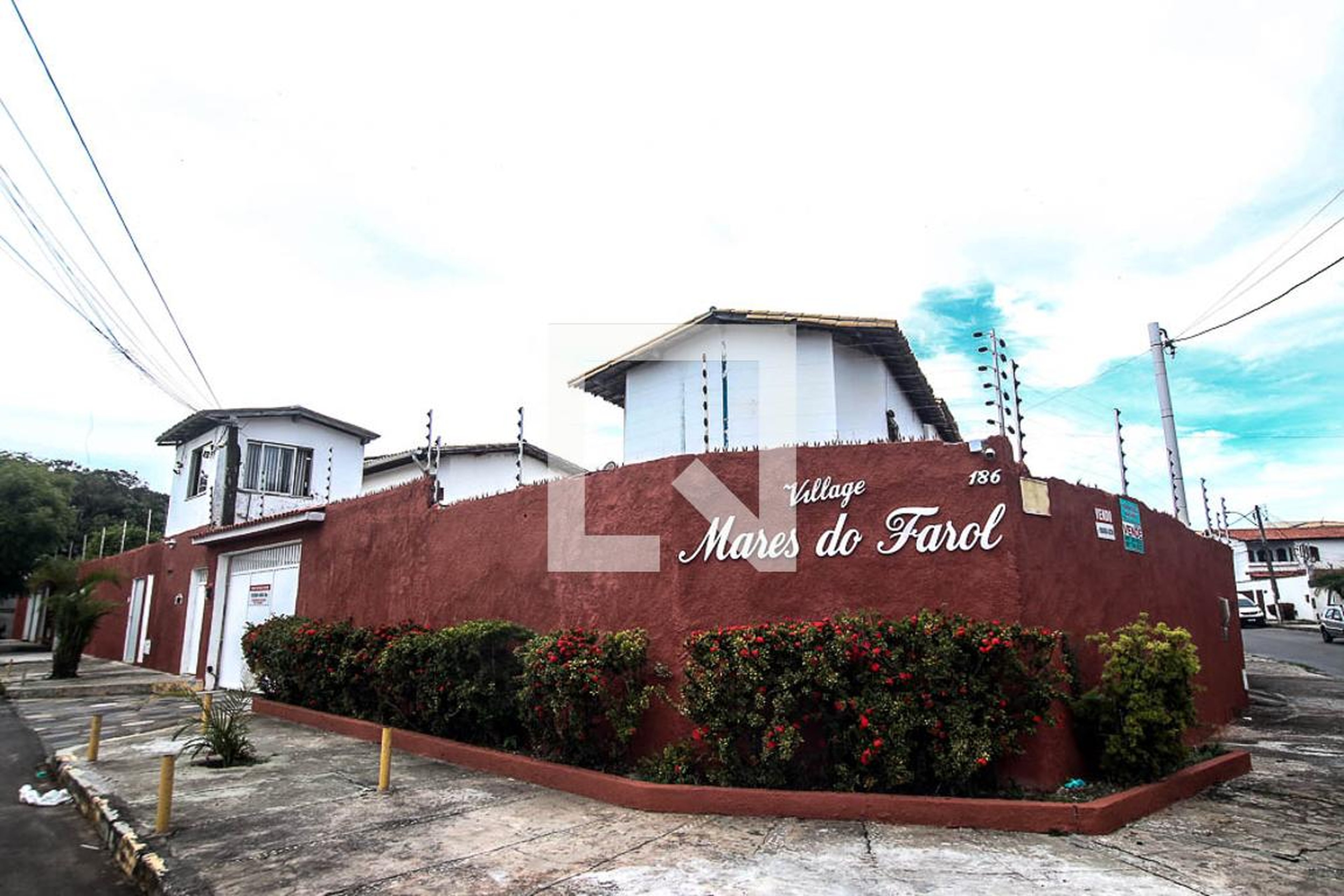 Fachada do condominio Condomínio em Rua Edmundo Loureiro, 16